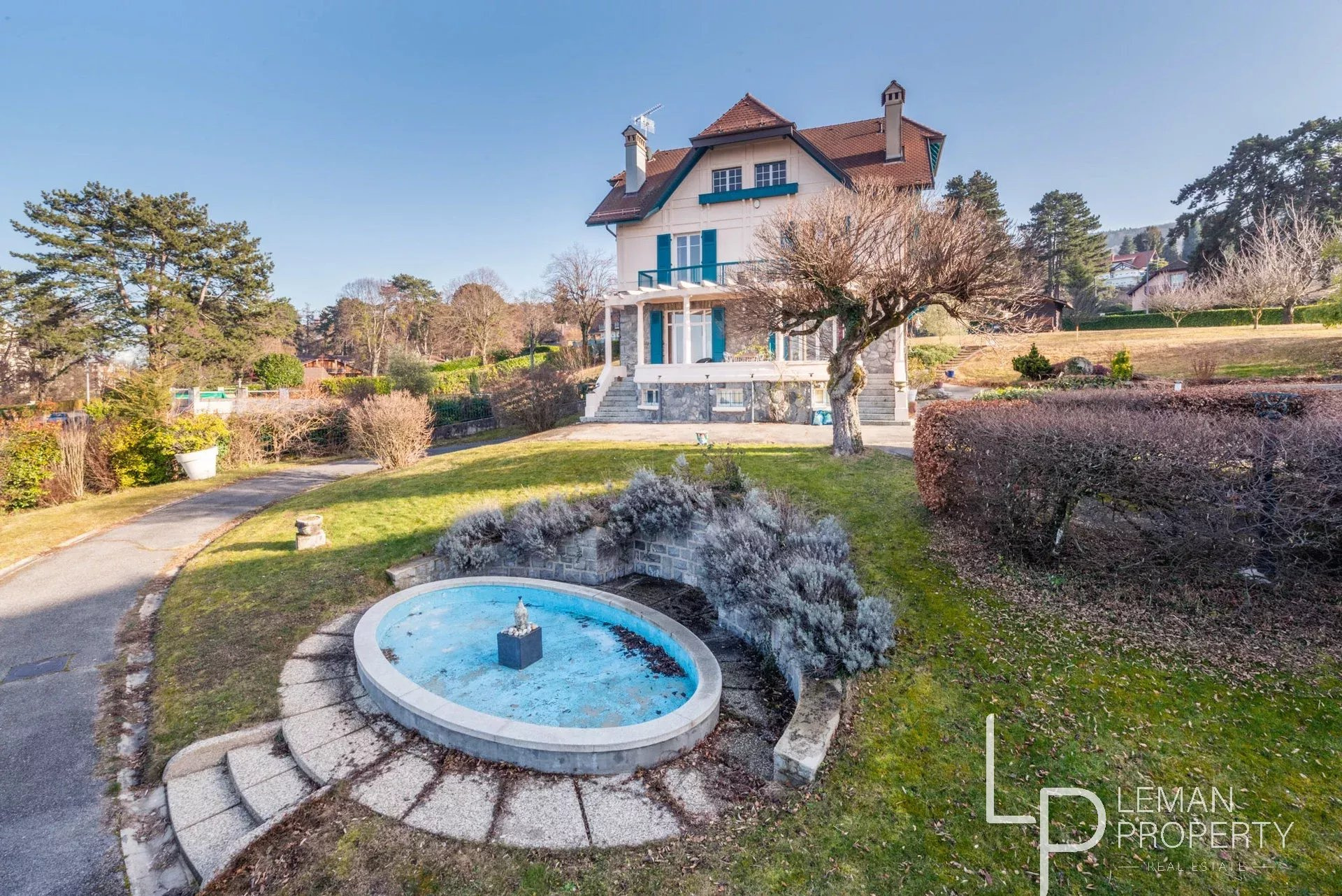 Maison / Villa disponible à la vente à Évian les Bains