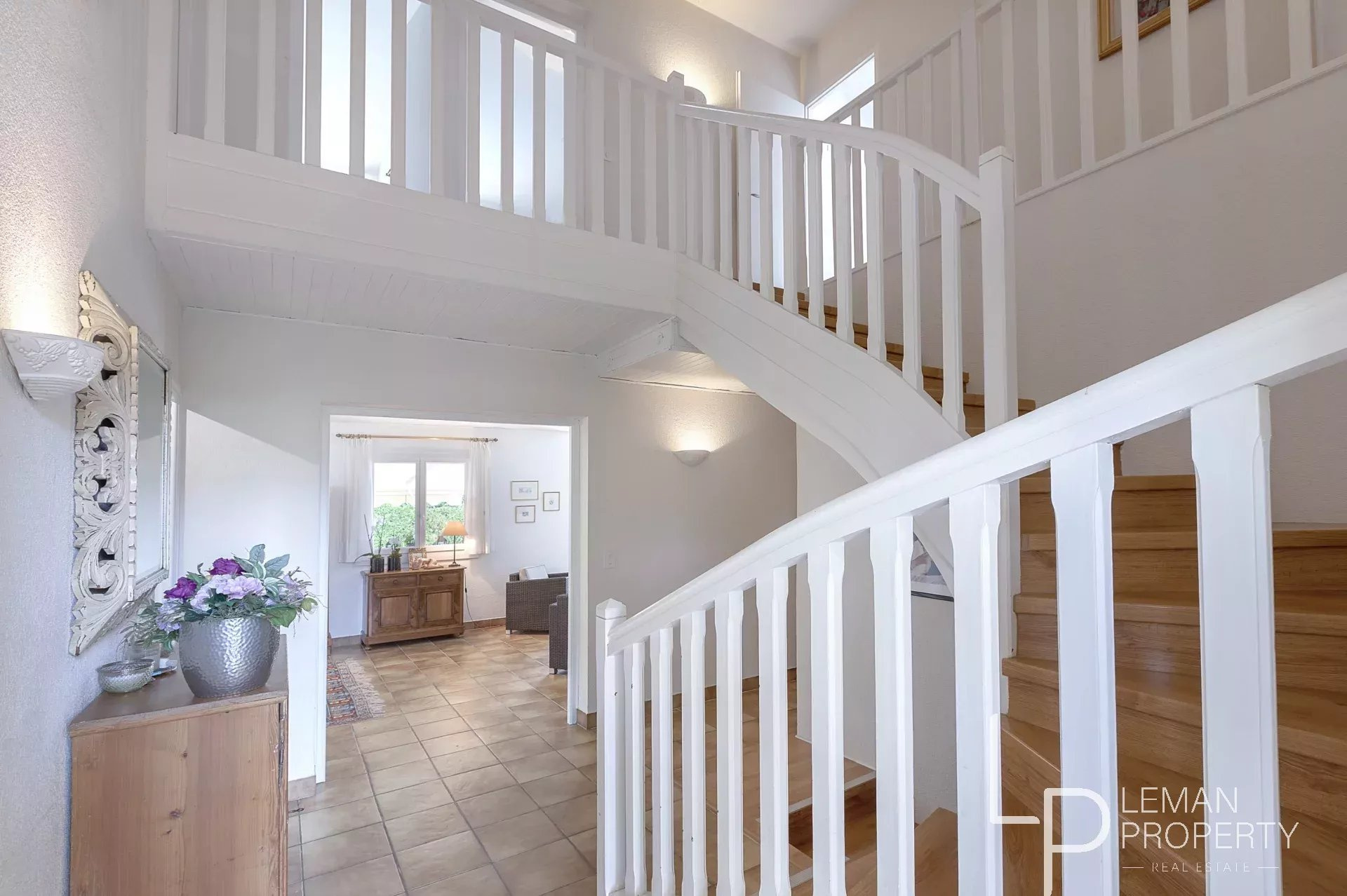 Maison familiale avec piscine dans un secteur calme de Messery