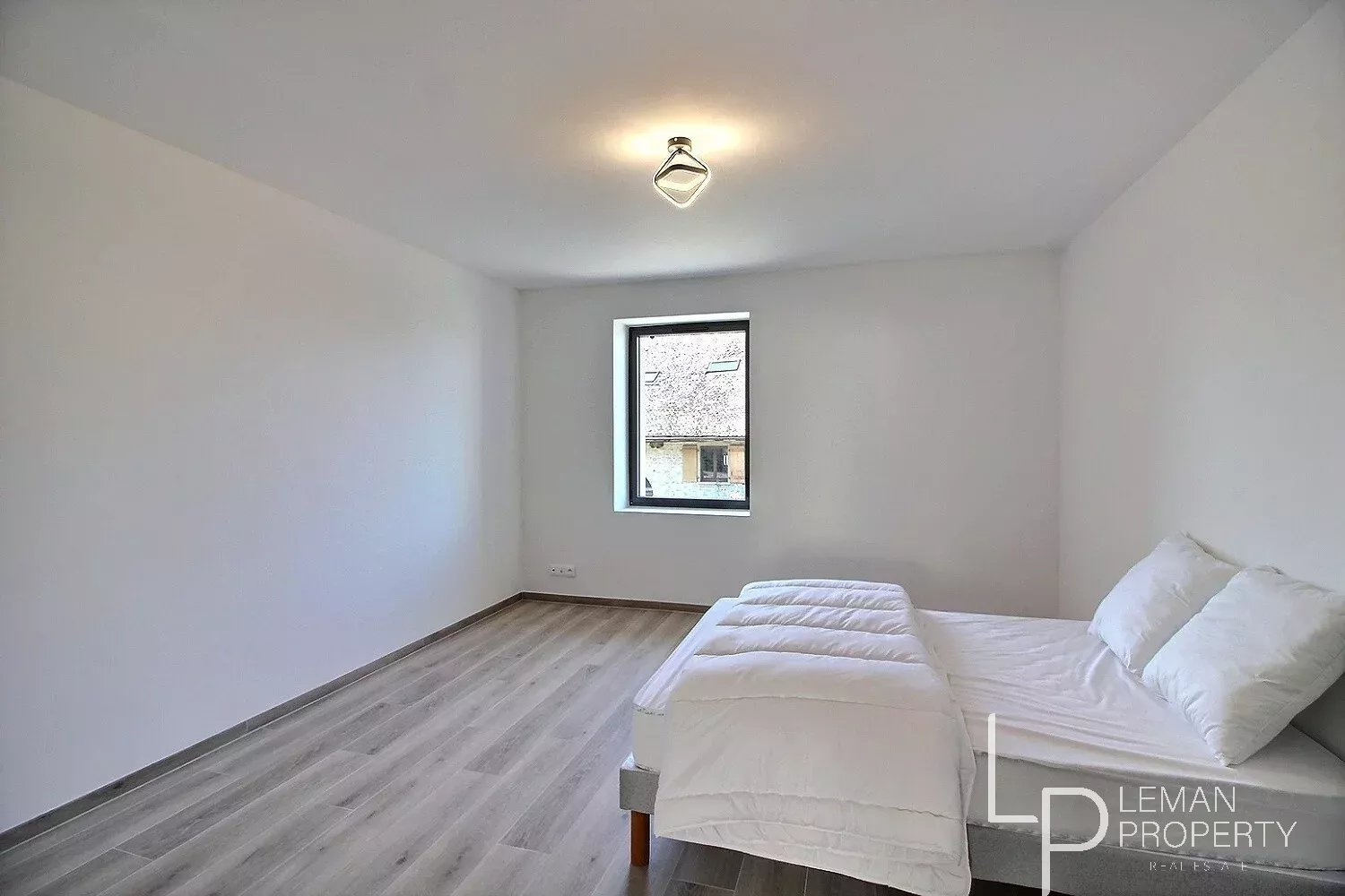 Nouvelle location proposée par Leman Property