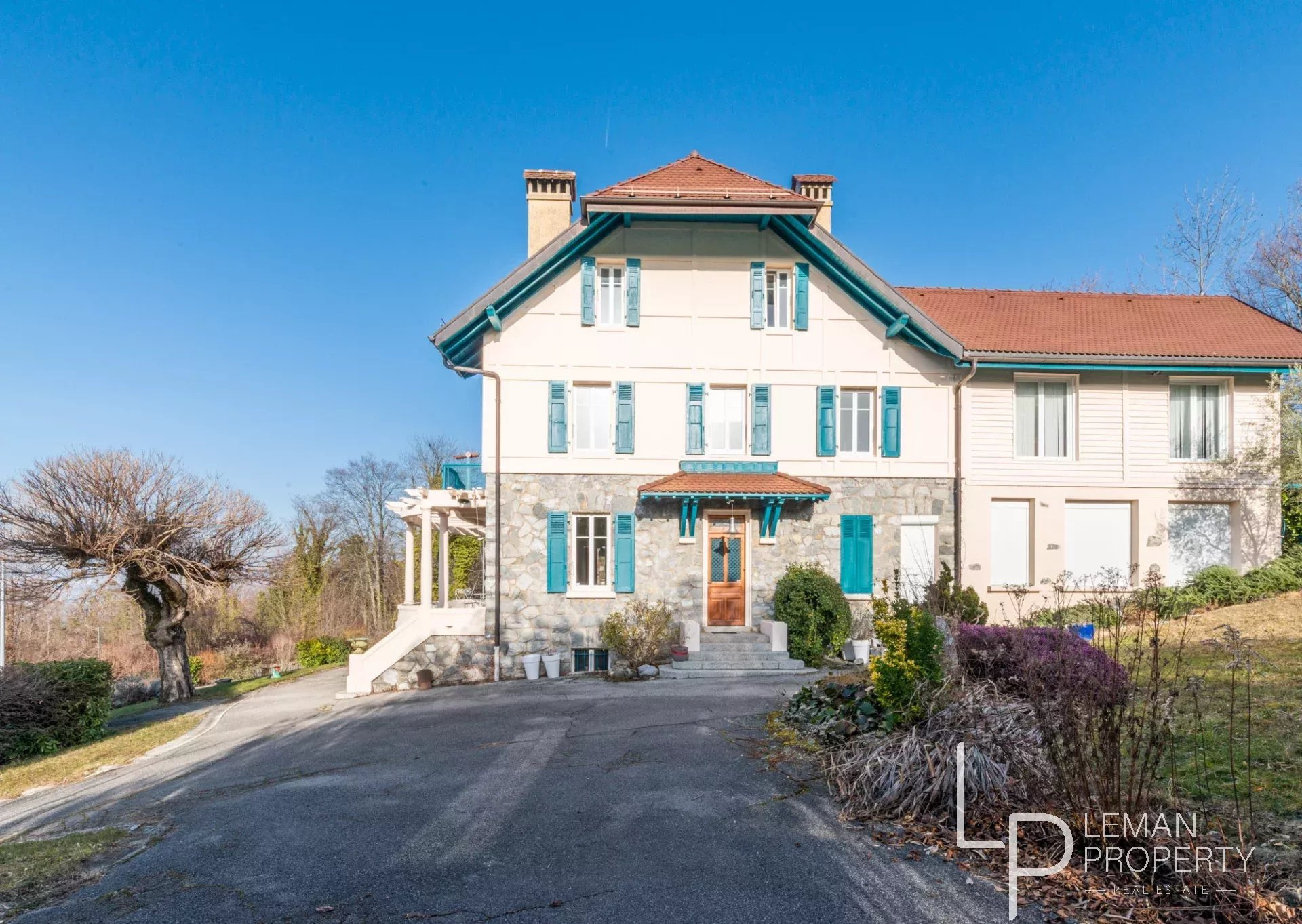 Maison / Villa disponible à la vente à Évian les Bains