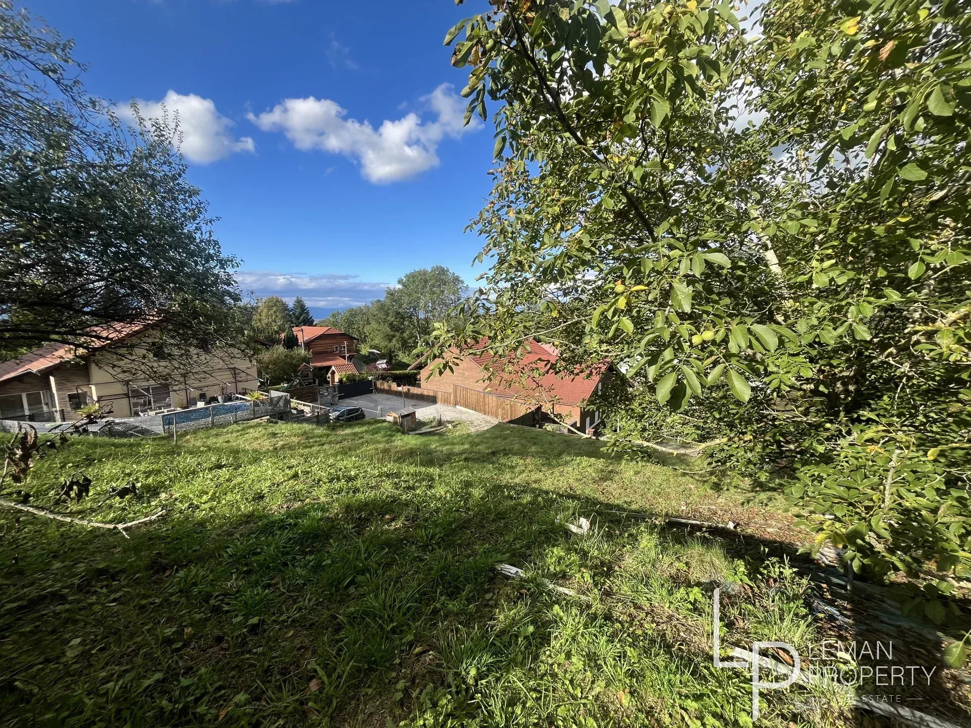 Terrain de 668 m2 comprenant 0 pièces