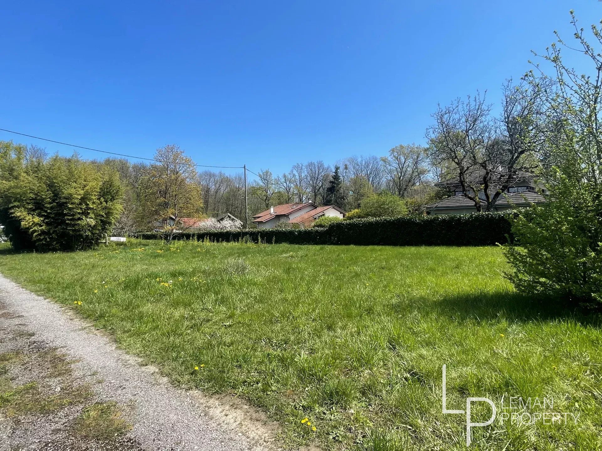 Terrain de  m2 comprenant 0 pièces