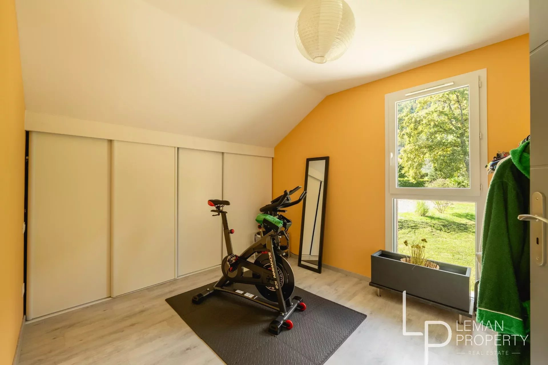 Maison / Villa de 97 m2 comprenant 4 pièces