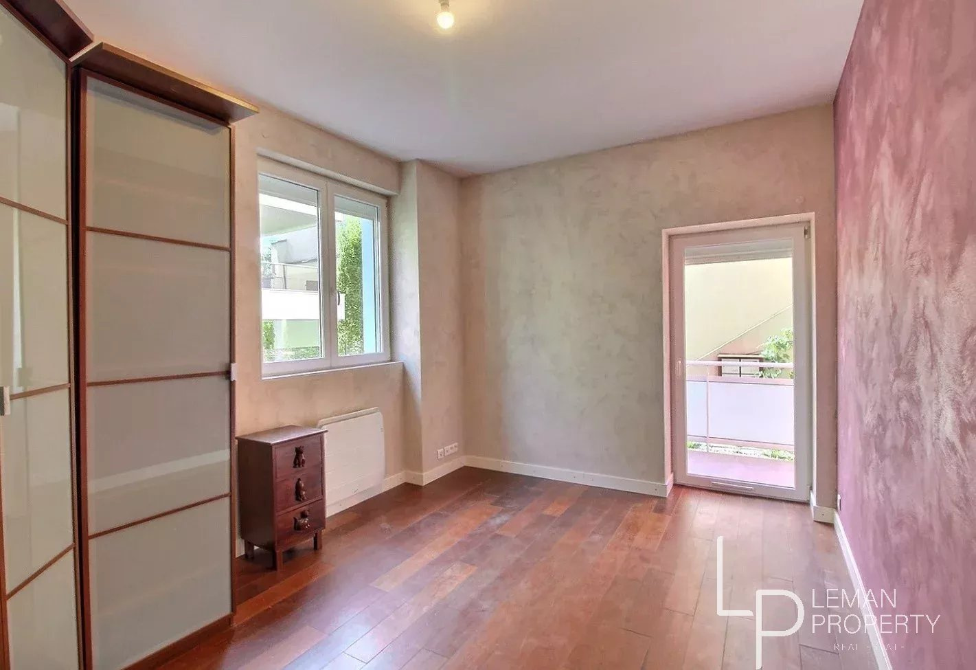 Location : DOUVAINE – Appartement T4