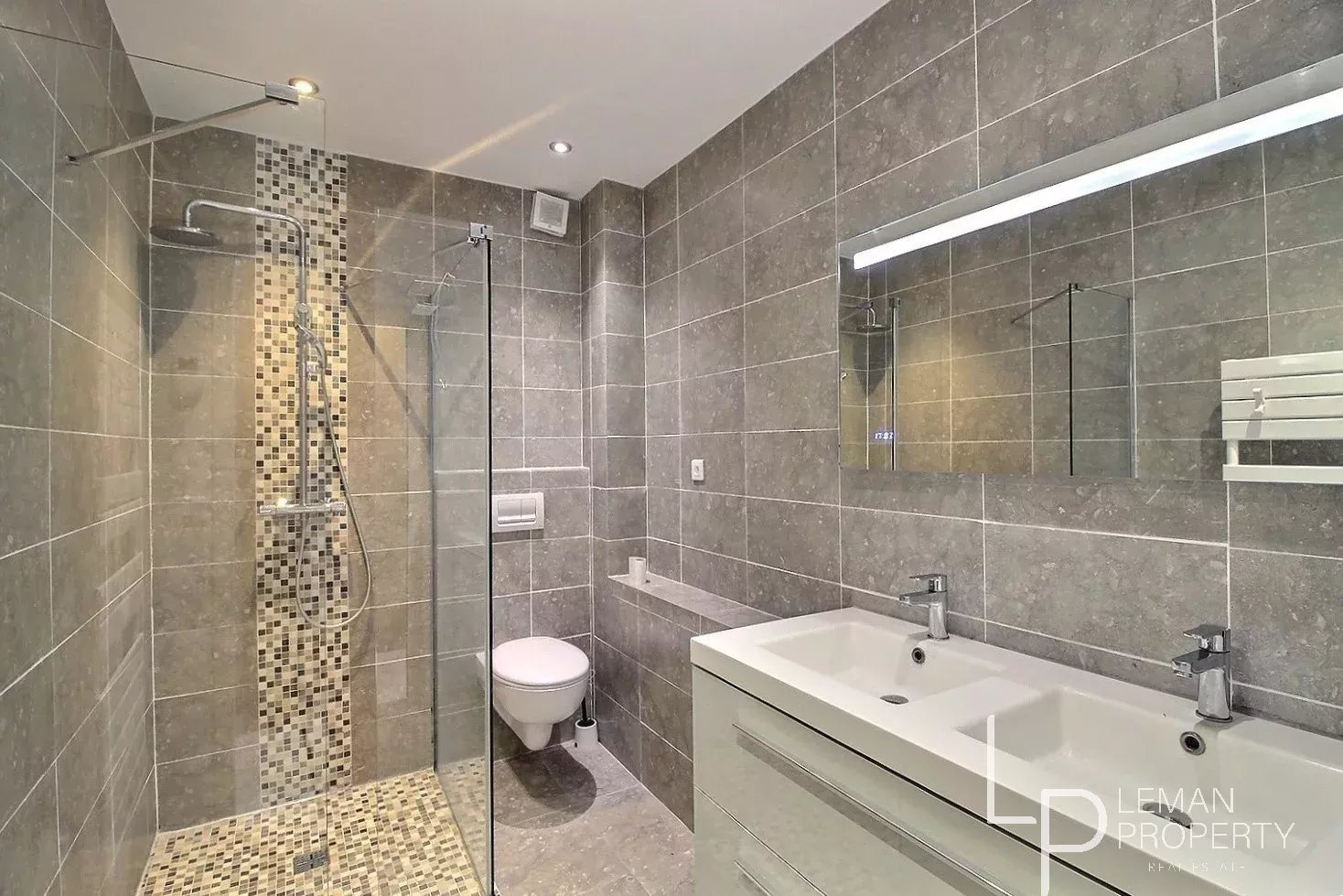 DOUVAINE – Appartement T4