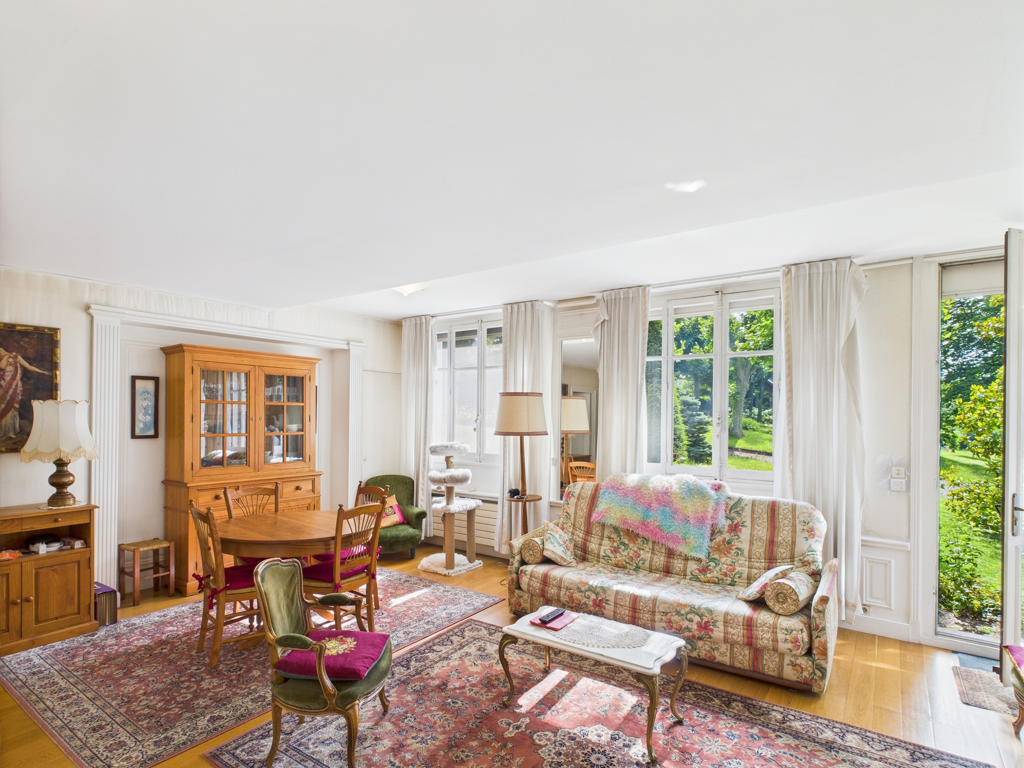 EVIAN – Appartement de charme en rez-de-jardin