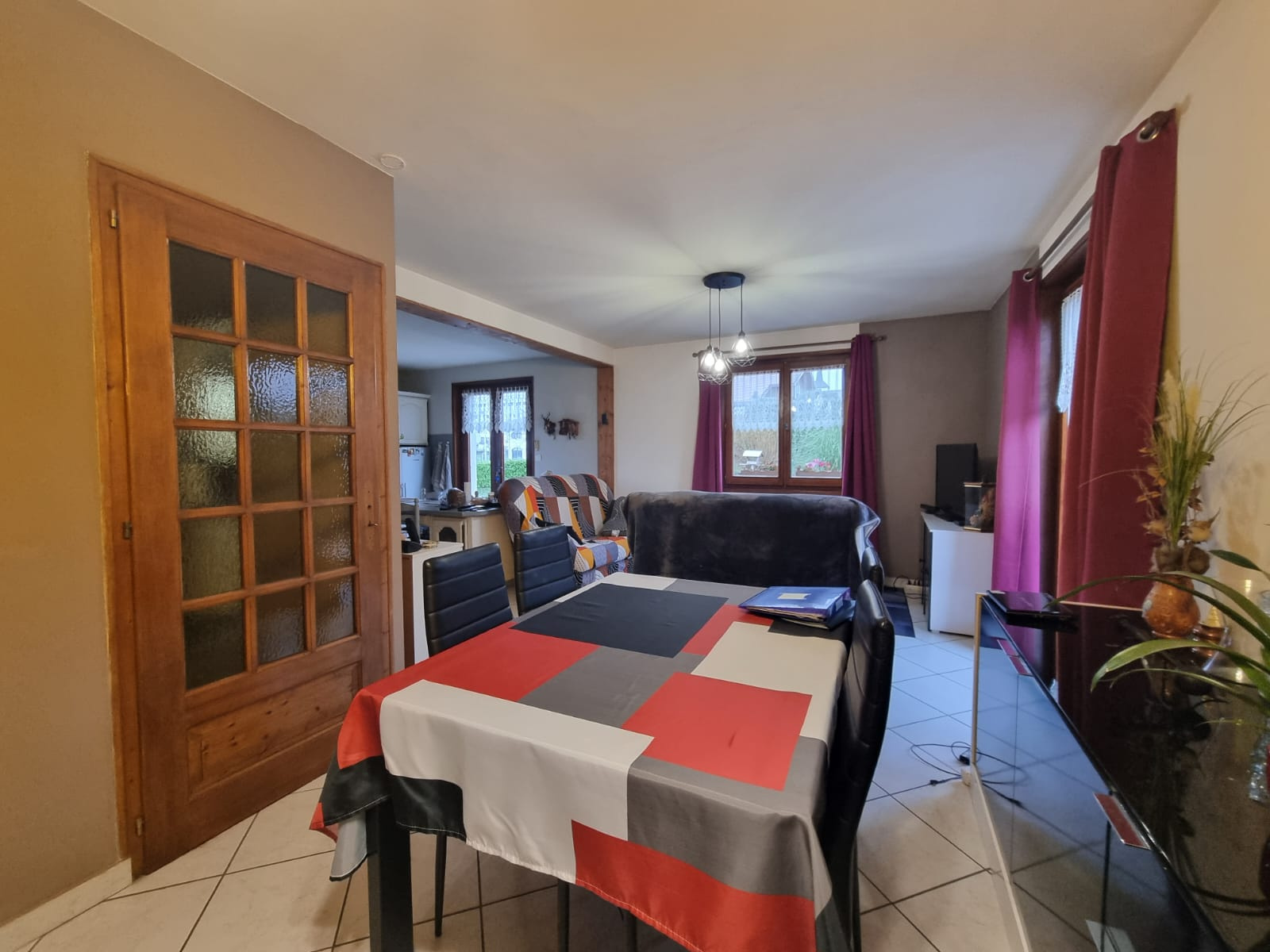 Achetez votre Maison / Villa dans la ville de Larringes