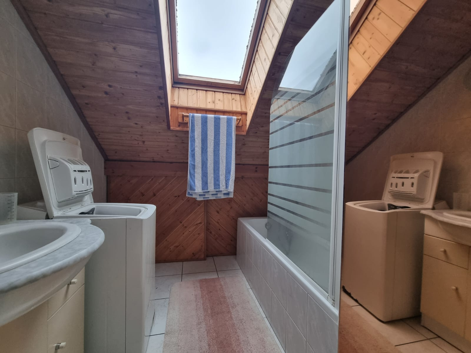 L'agence Leman property vous propose un Maison / Villa à la vente