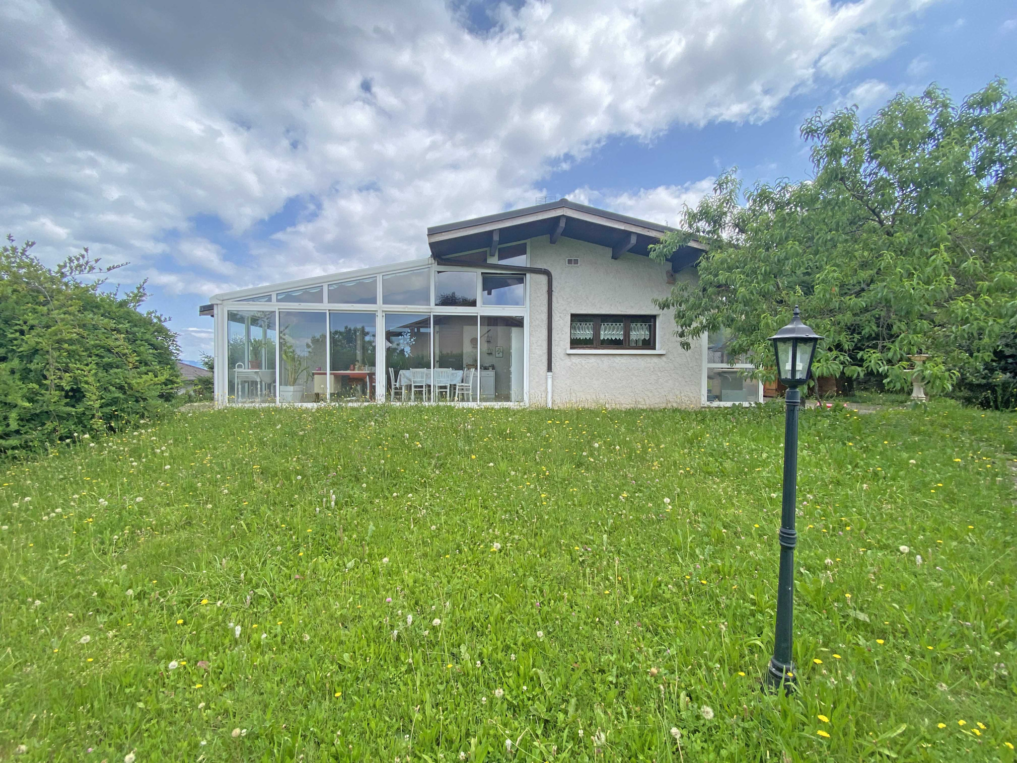 Maison / Villa disponible à la vente à Neuvecelle