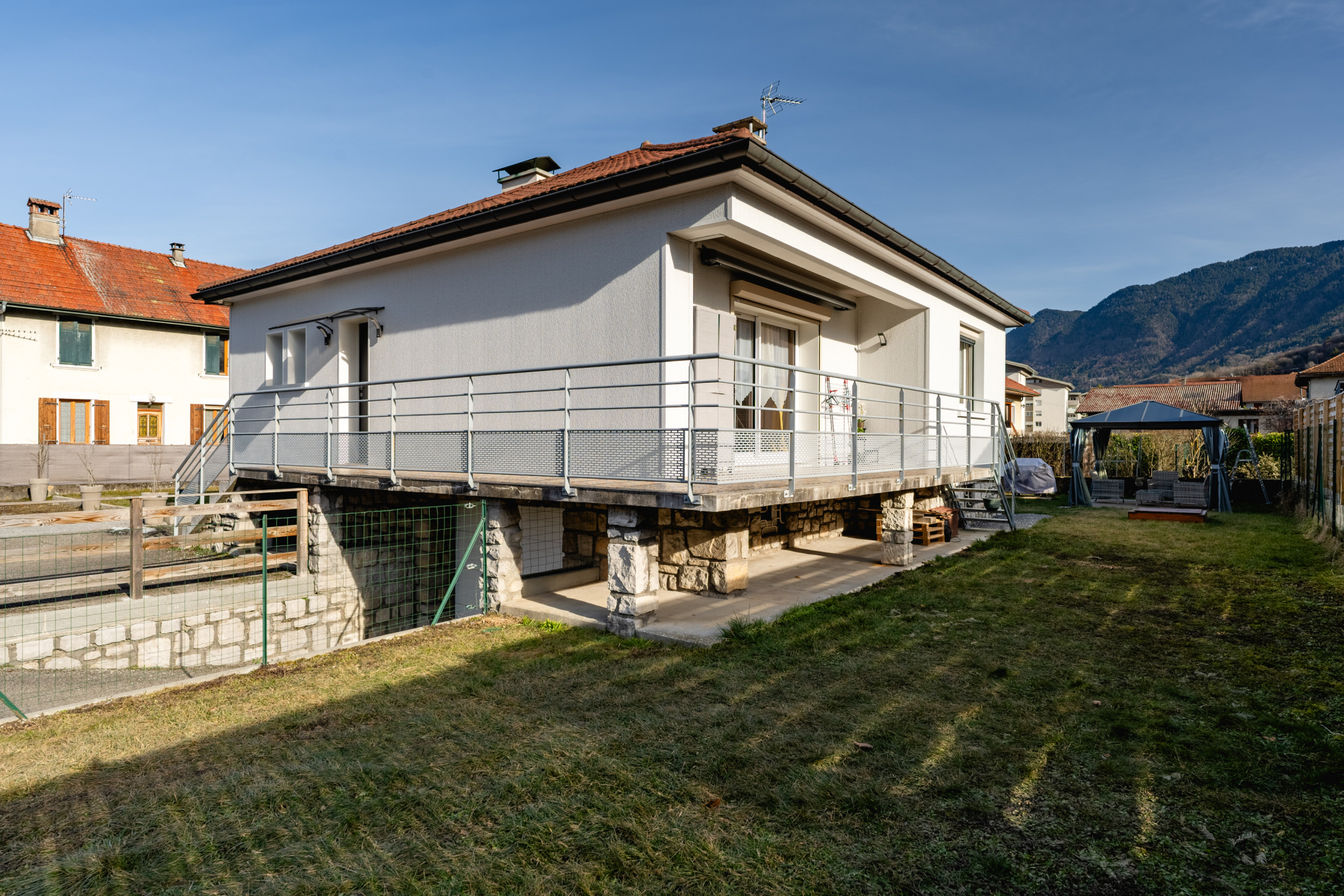 Maison / Villa en vente sur www.leman-property.com