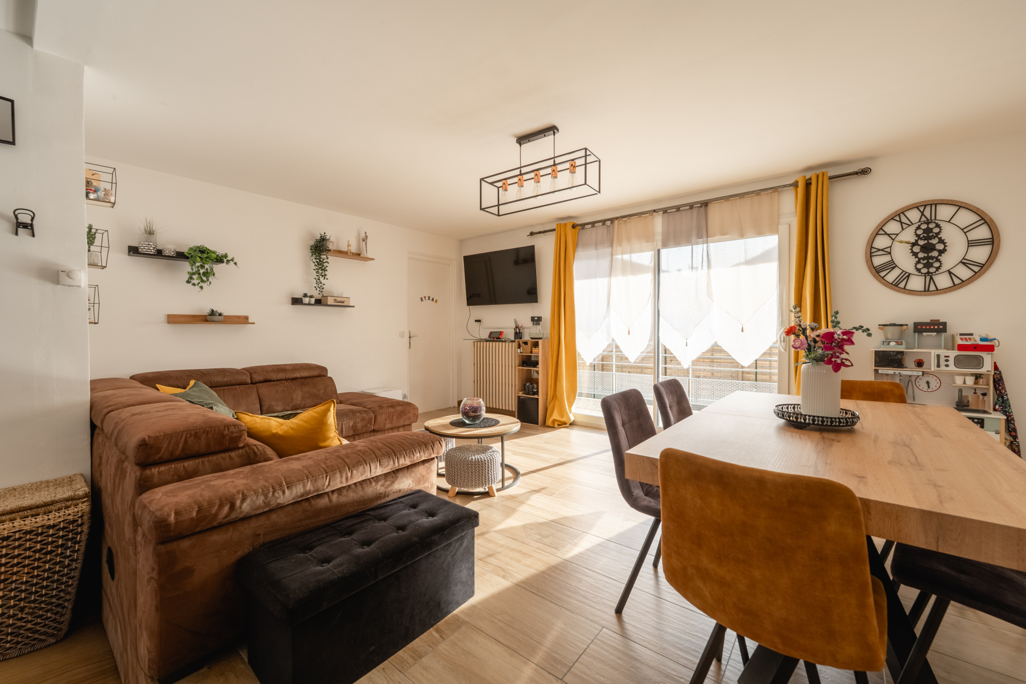 Maison / Villa de 119 m2 comprenant 5 pièces