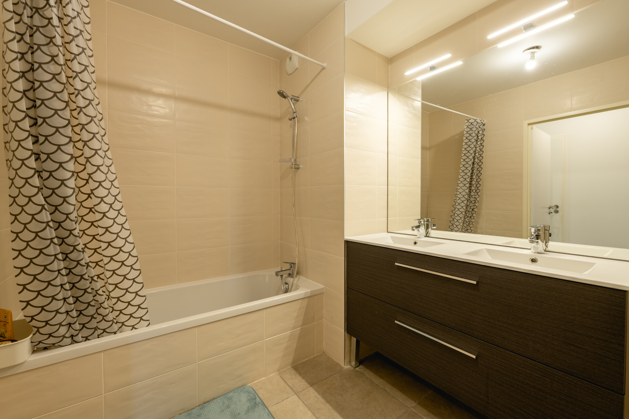 L'agence Leman property vous propose un Appartement à la vente