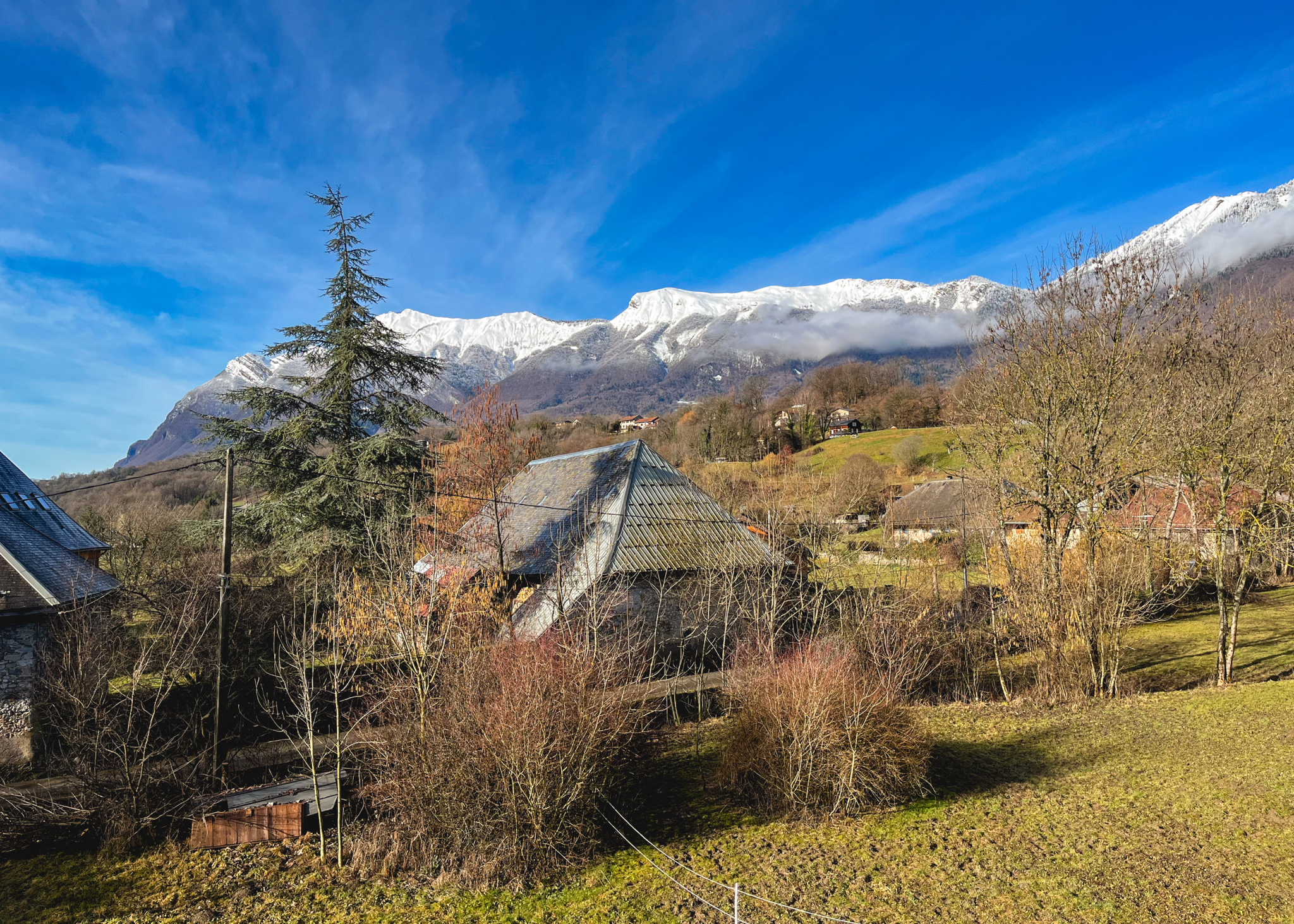 GILLY SUR ISERE – T3 dernier étage avec terrasse