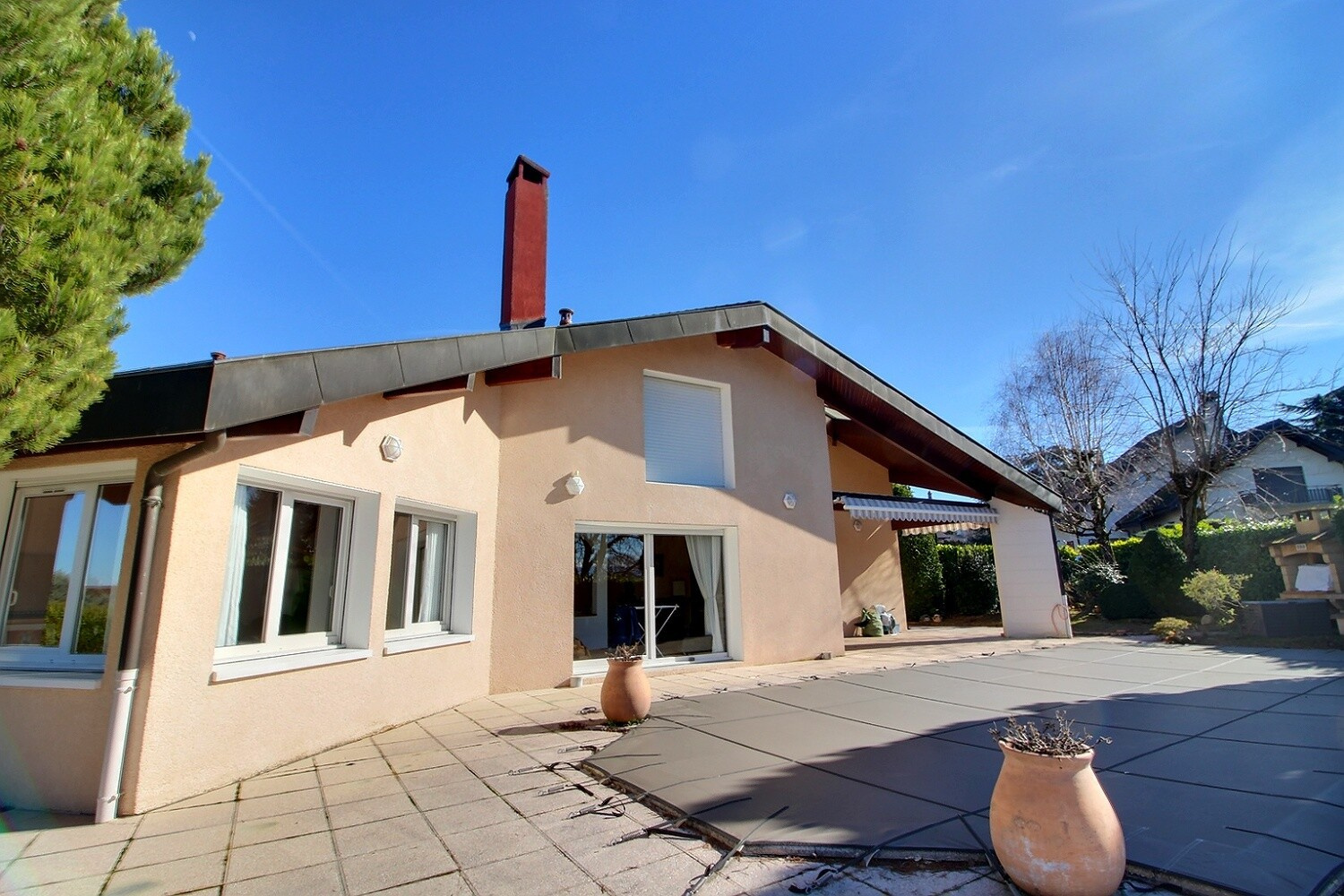 L'agence Leman property vous propose un Maison / Villa à la vente