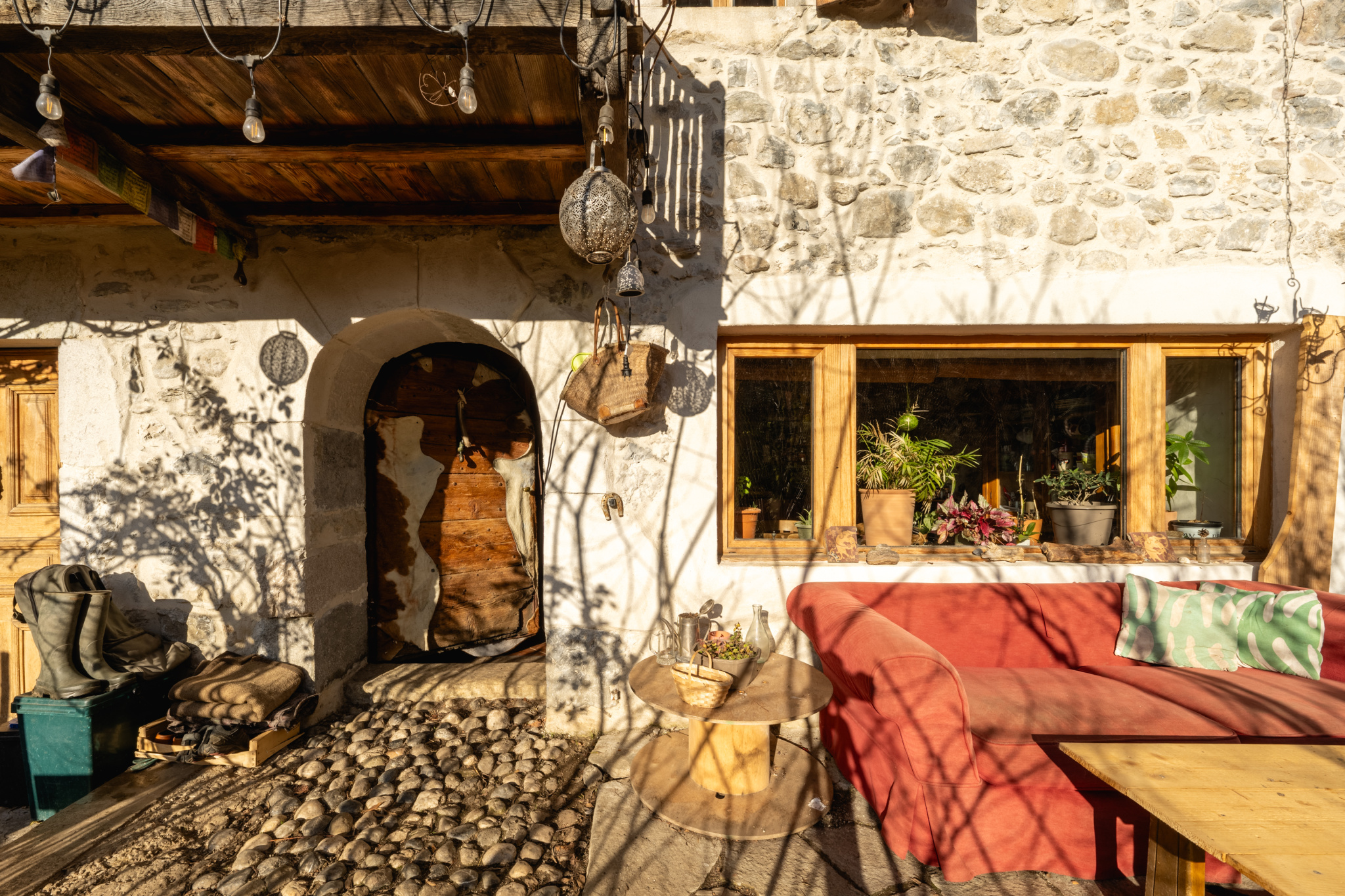 Maison / Villa de 211 m2 comprenant 4 pièces