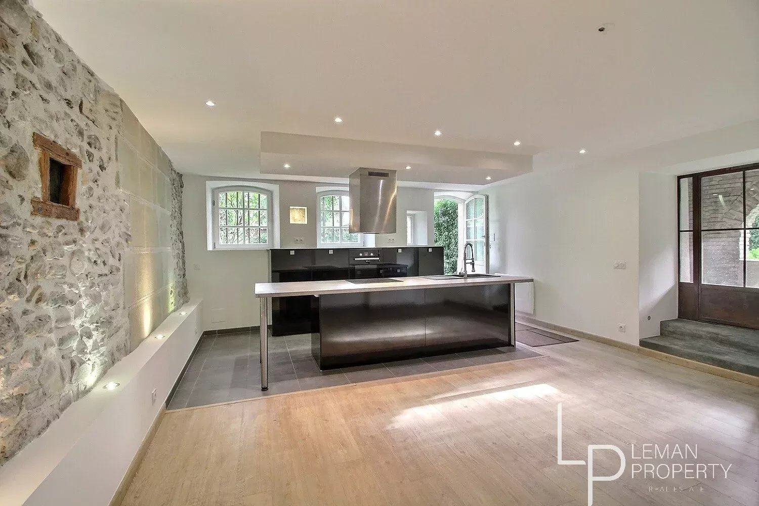 Nouvelle location proposée par Leman Property