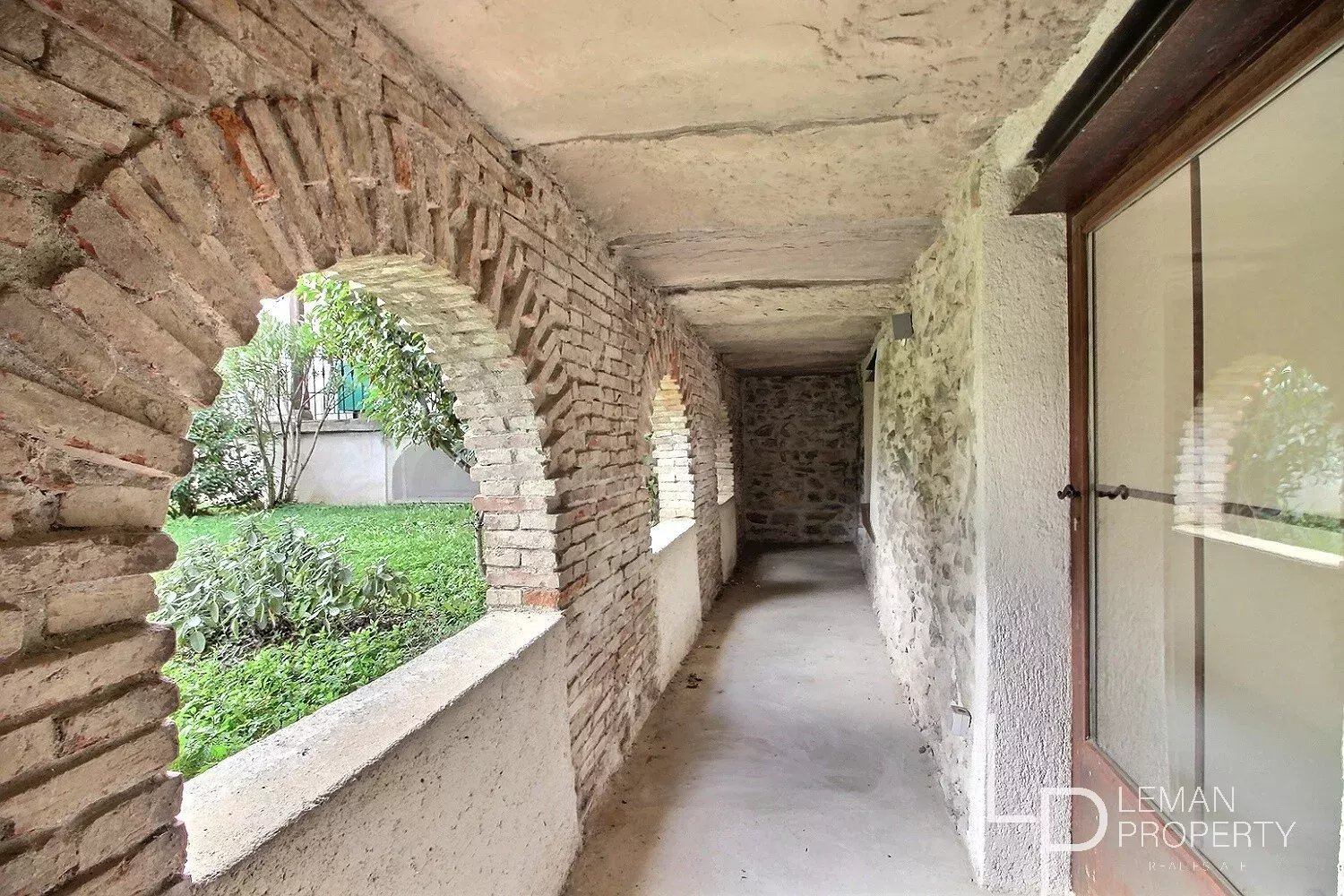 CHENS-SUR-LEMAN – Appartement T2 de Standing