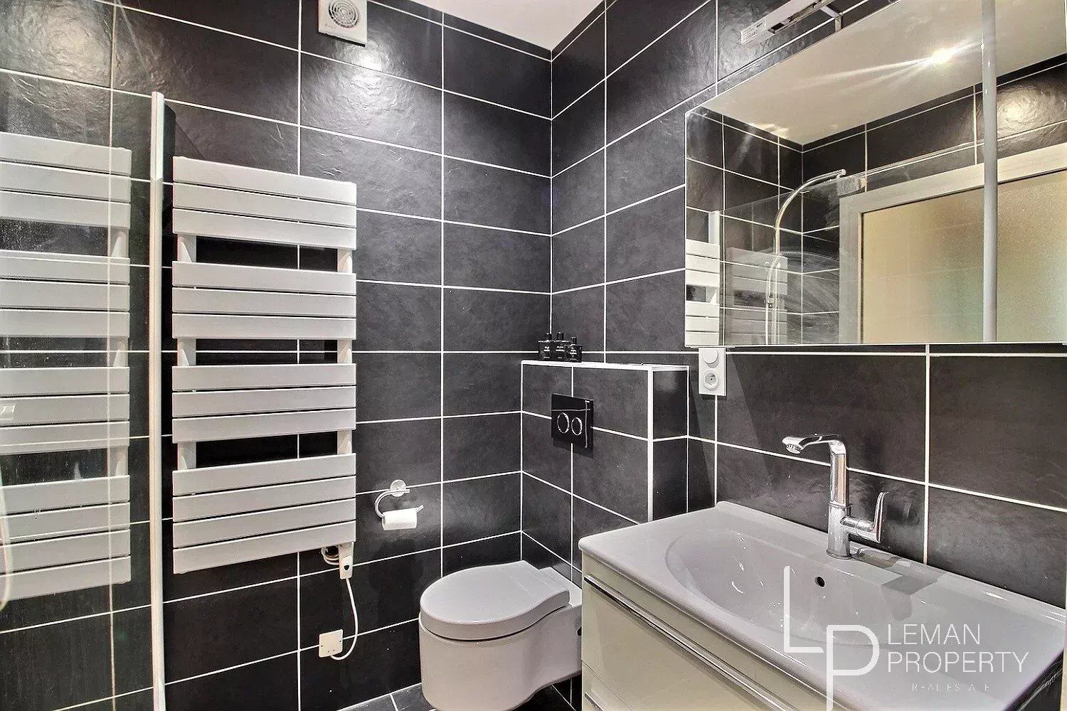 CHENS-SUR-LEMAN – Appartement T2 de Standing