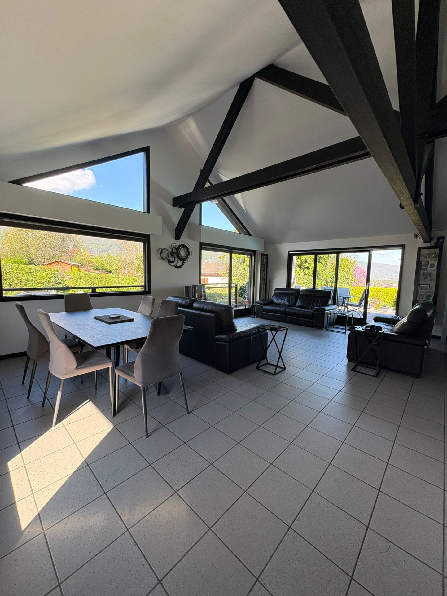 Maison / Villa de 135 m2 comprenant 5 pièces