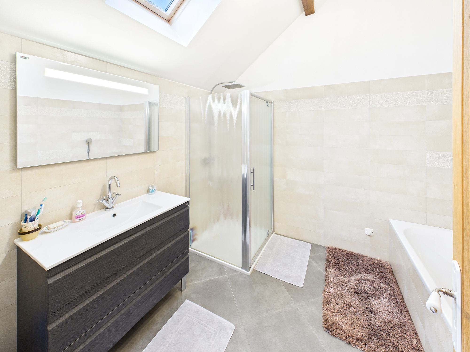 MASSONGY- Magnifique corps de ferme à la vente