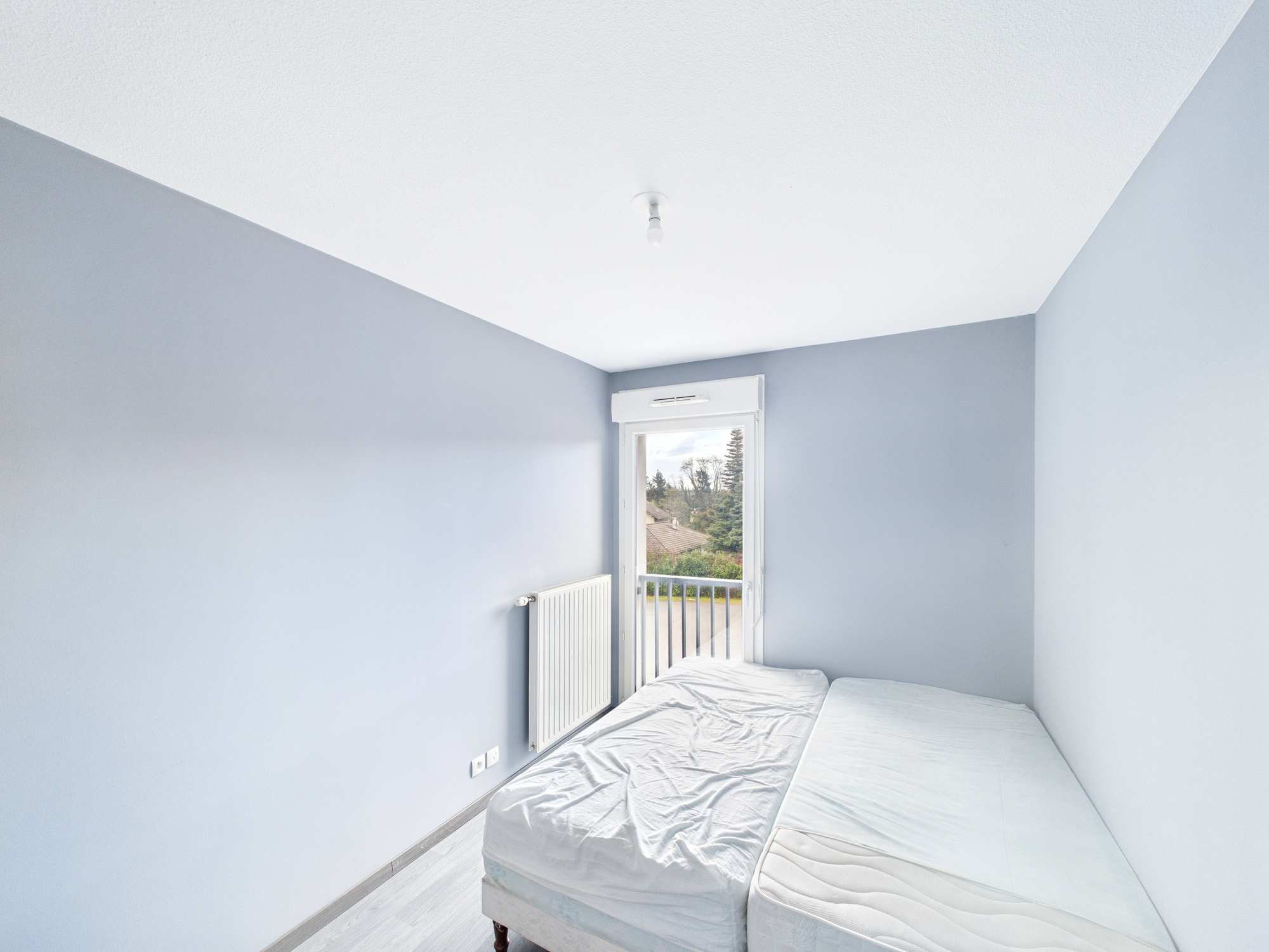 T3 70 m2 avec terrasse vue lac proche Genève