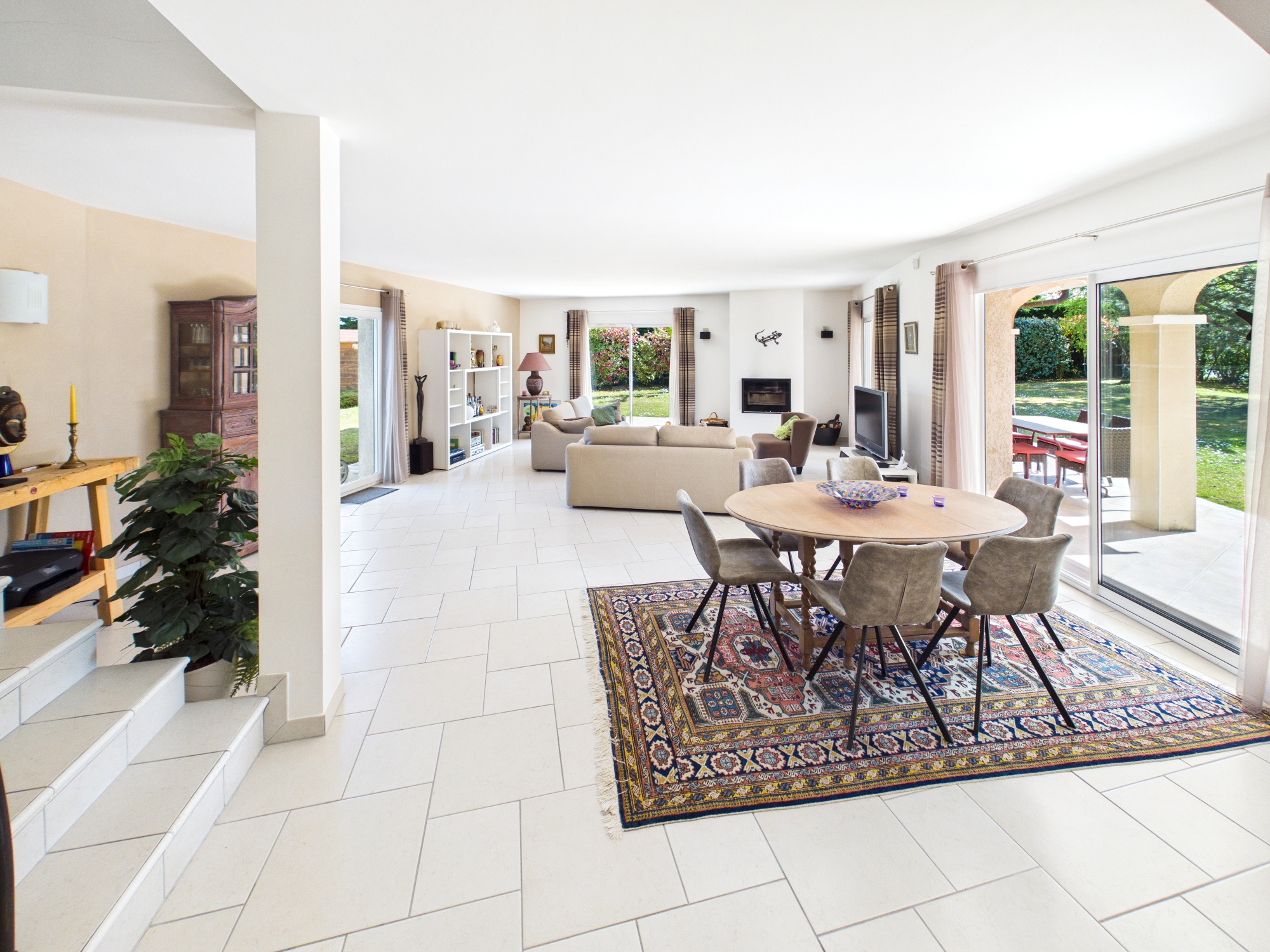 Maison / Villa de 155 m2 comprenant 5 pièces