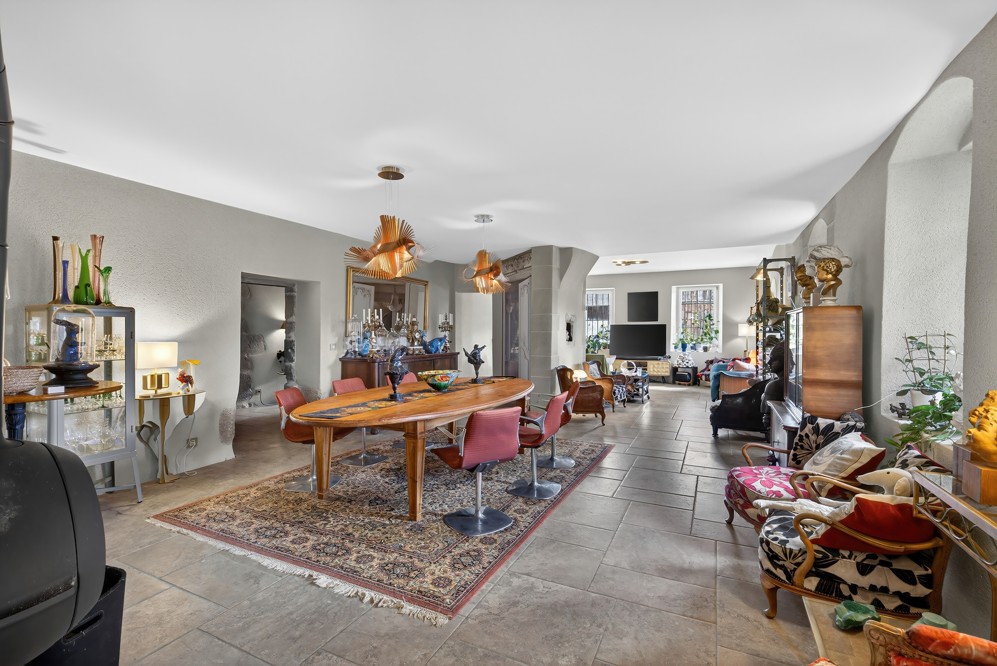 L'agence Leman property vous propose un Château à la vente