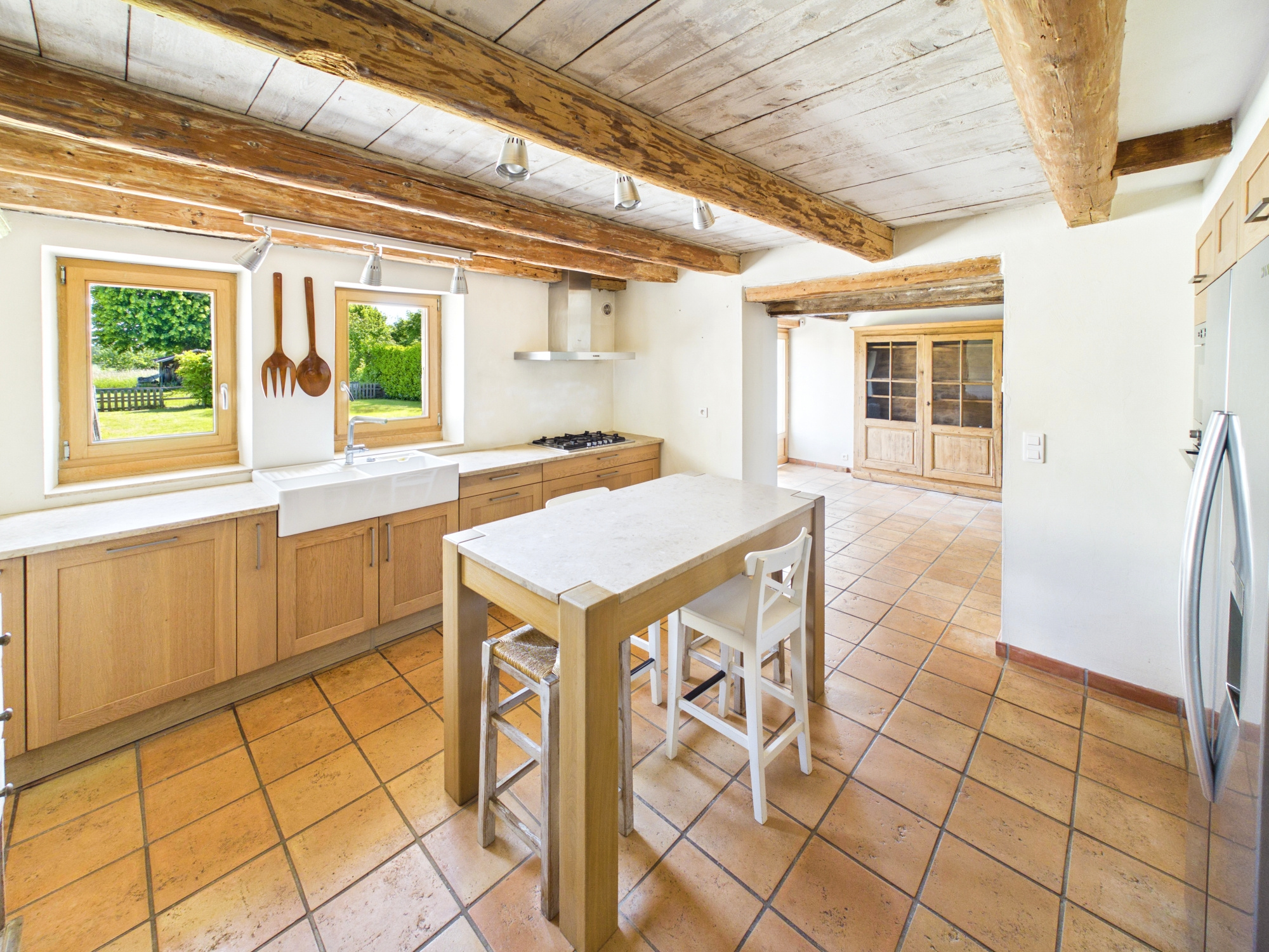 Maison / Villa de 326 m2 comprenant 6 pièces