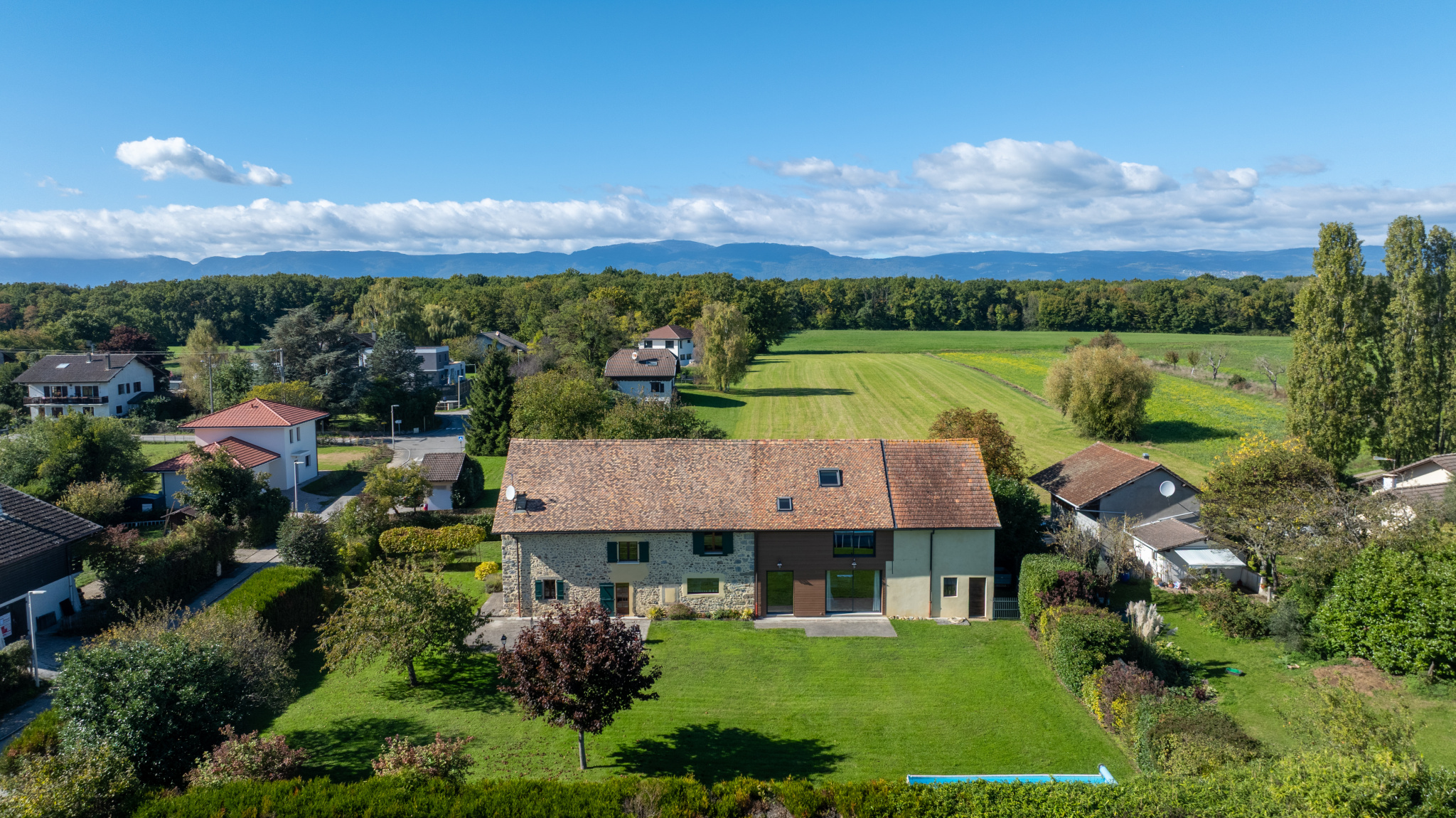 Vente de Autre à Massongy au prix de 1050000€