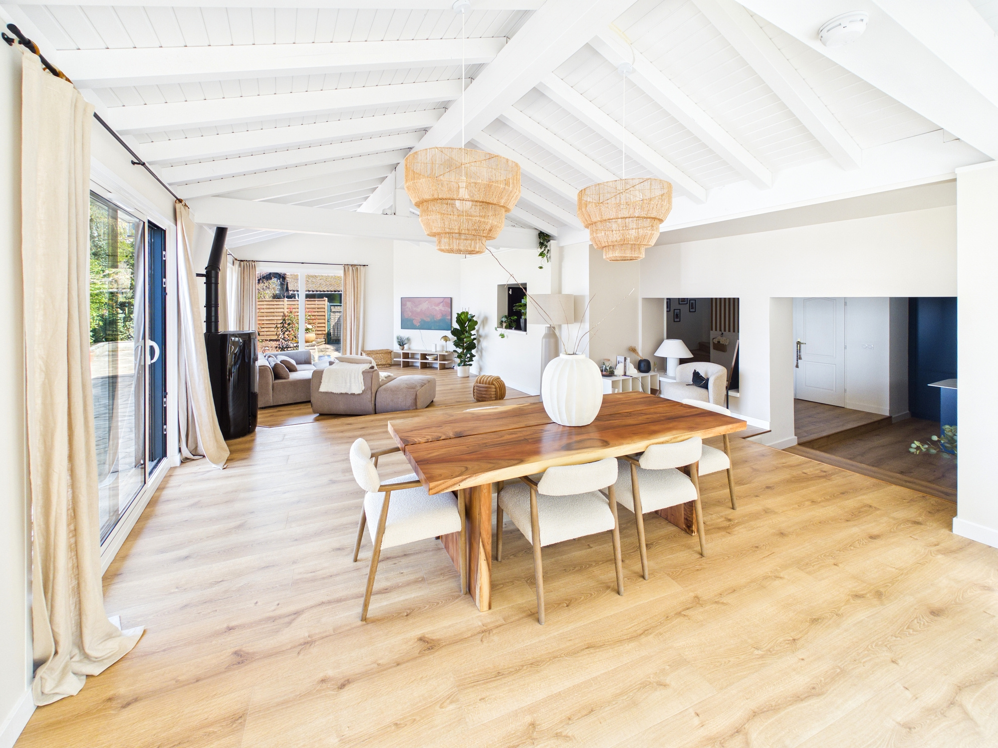 Maison / Villa de 220 m2 comprenant 6 pièces