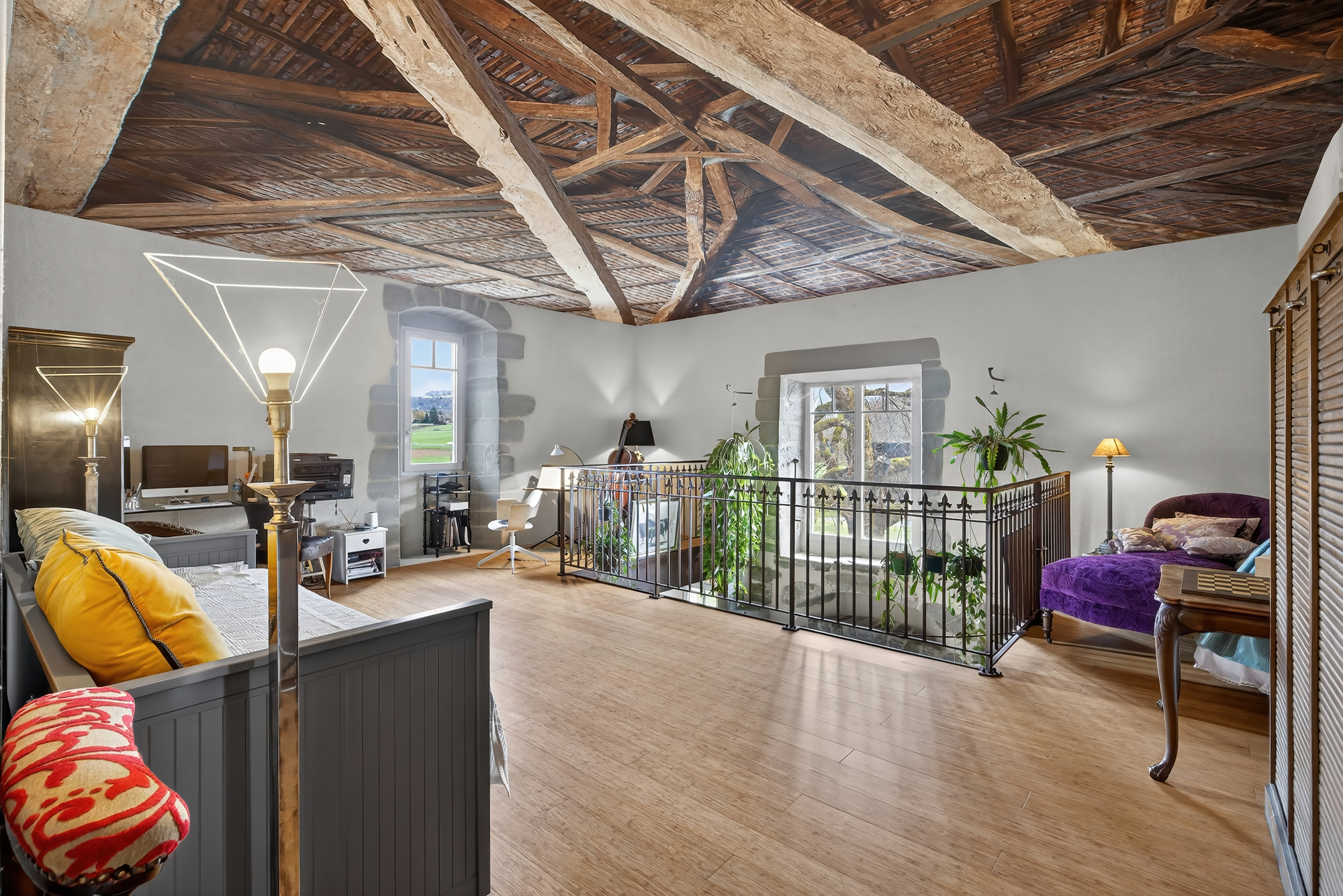 Château en vente sur www.leman-property.com