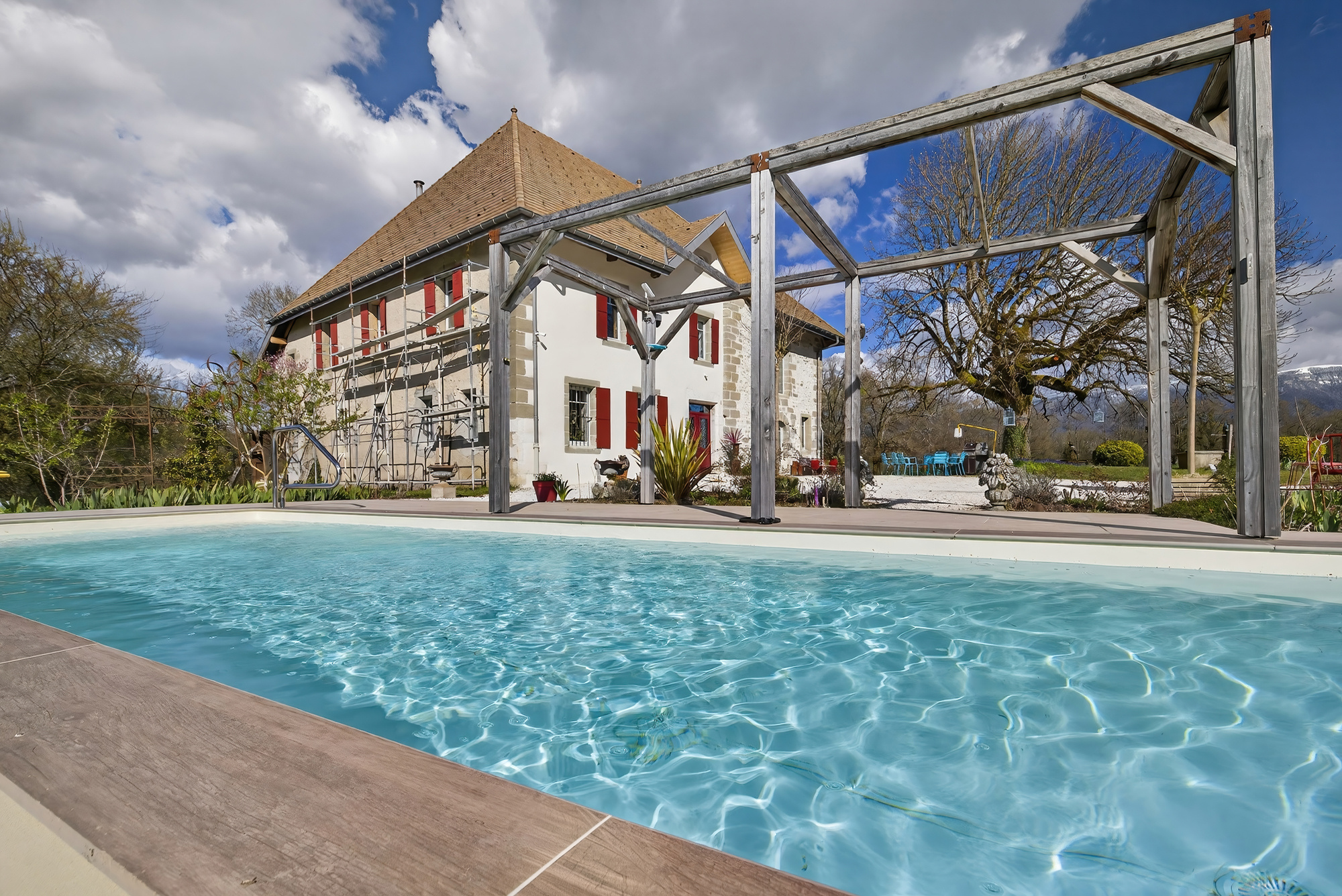 Château de 317 m2 comprenant 7 pièces