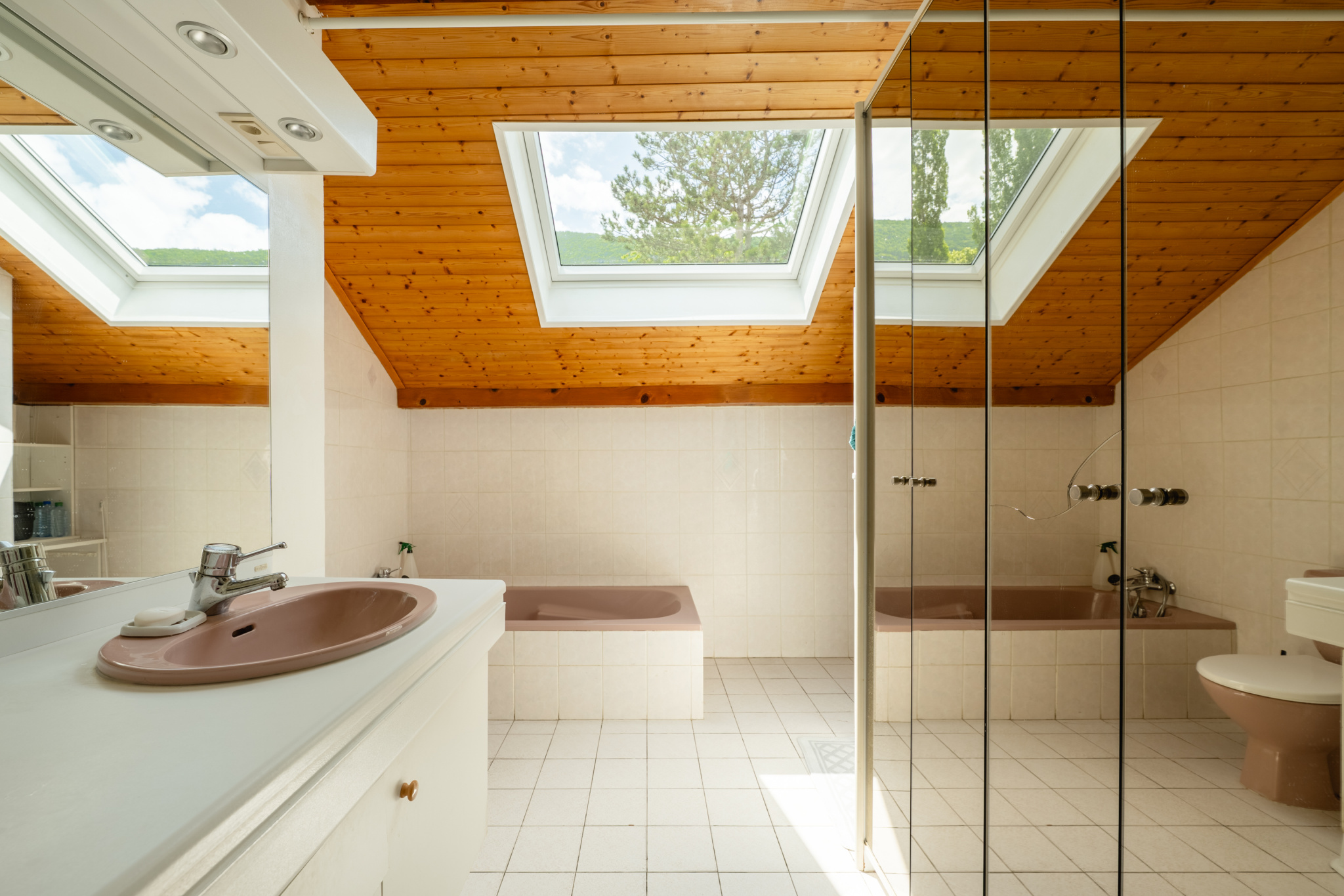 Maison / Villa de 152 m2 comprenant 9 pièces