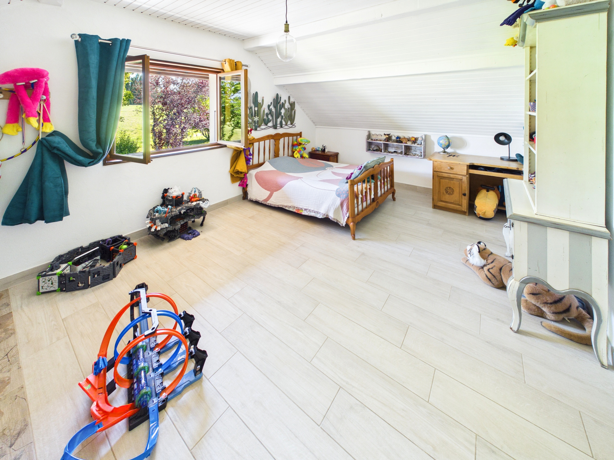 Maison familiale proche frontière et vue panoramique