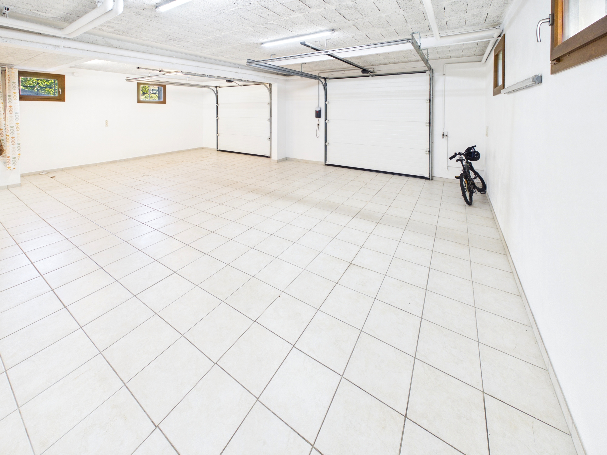 Maison / Villa de 180 m2 comprenant 5 pièces