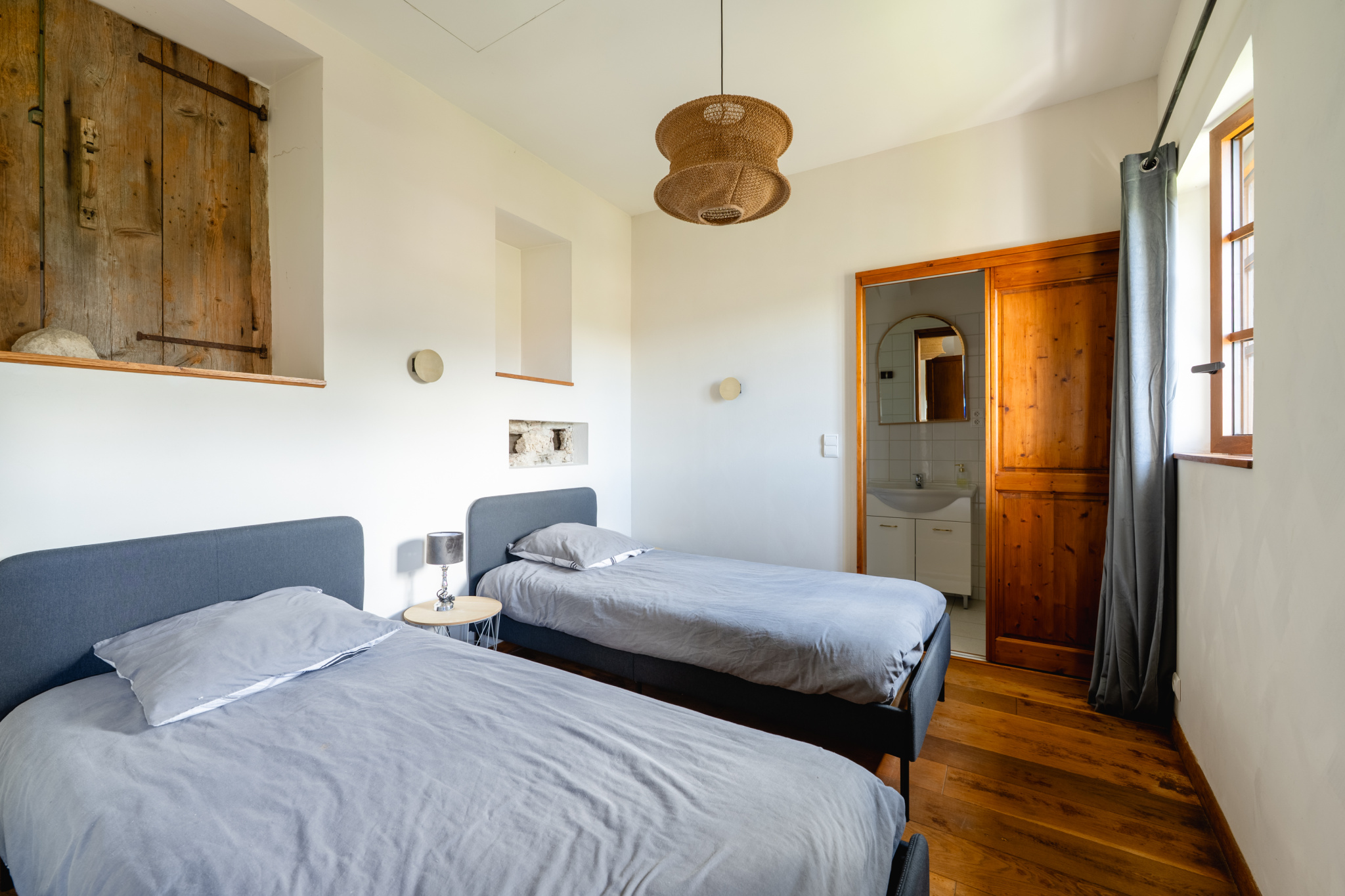 Appartement de 200 m2 comprenant 5 pièces
