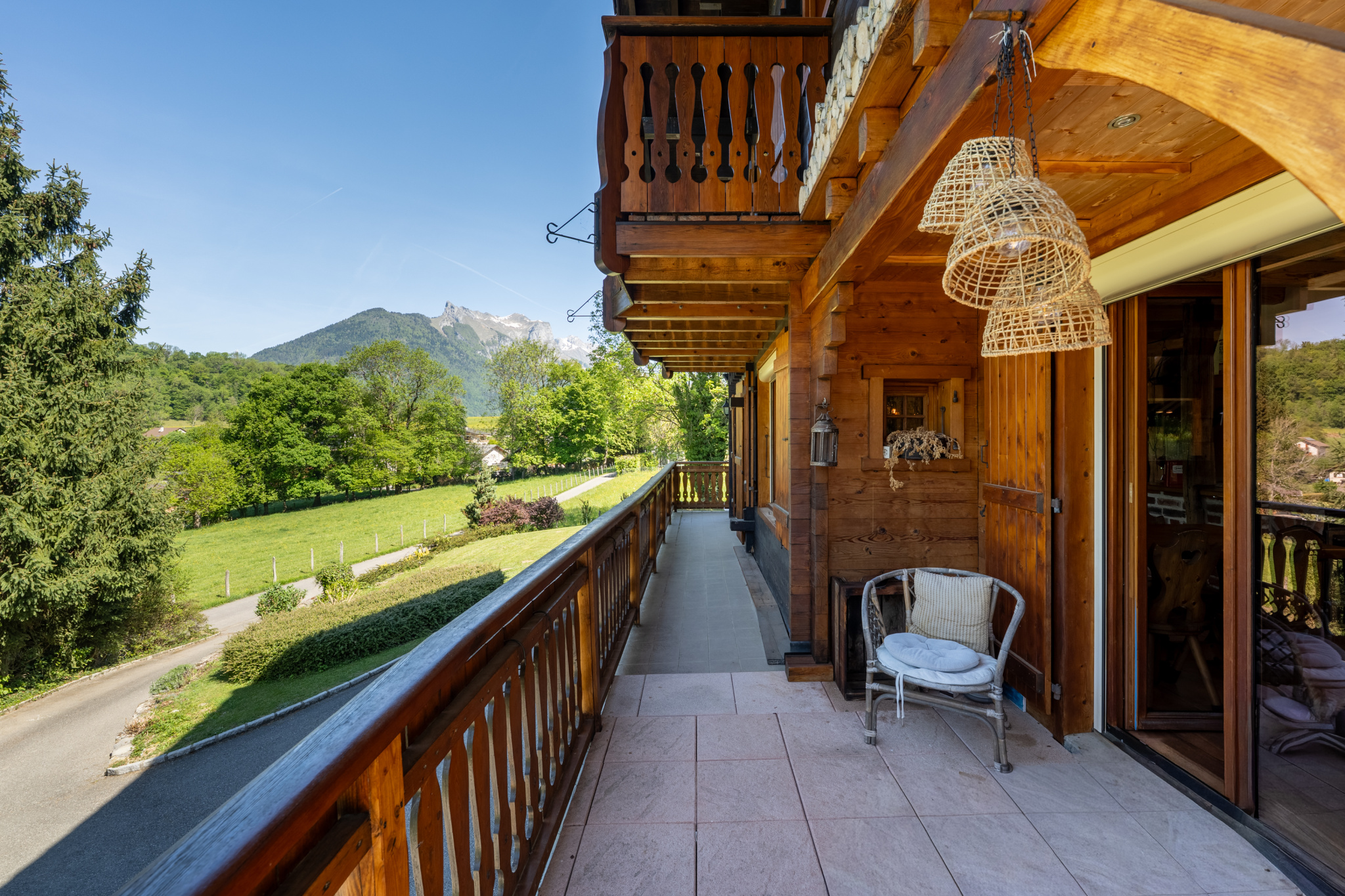 Faverges-Seythenex – Chalet de charme avec piscine