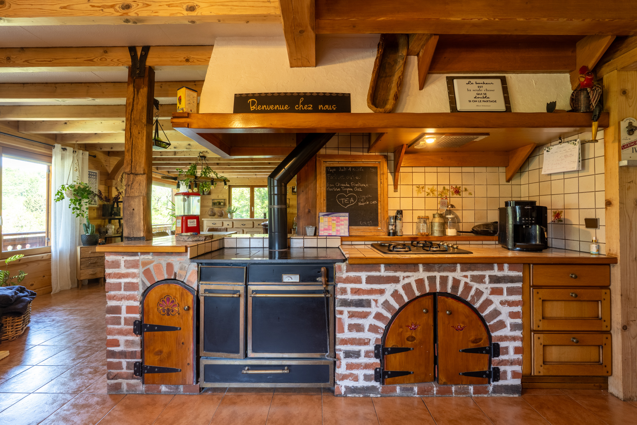 Maison / Villa de 210 m2 comprenant 5 pièces