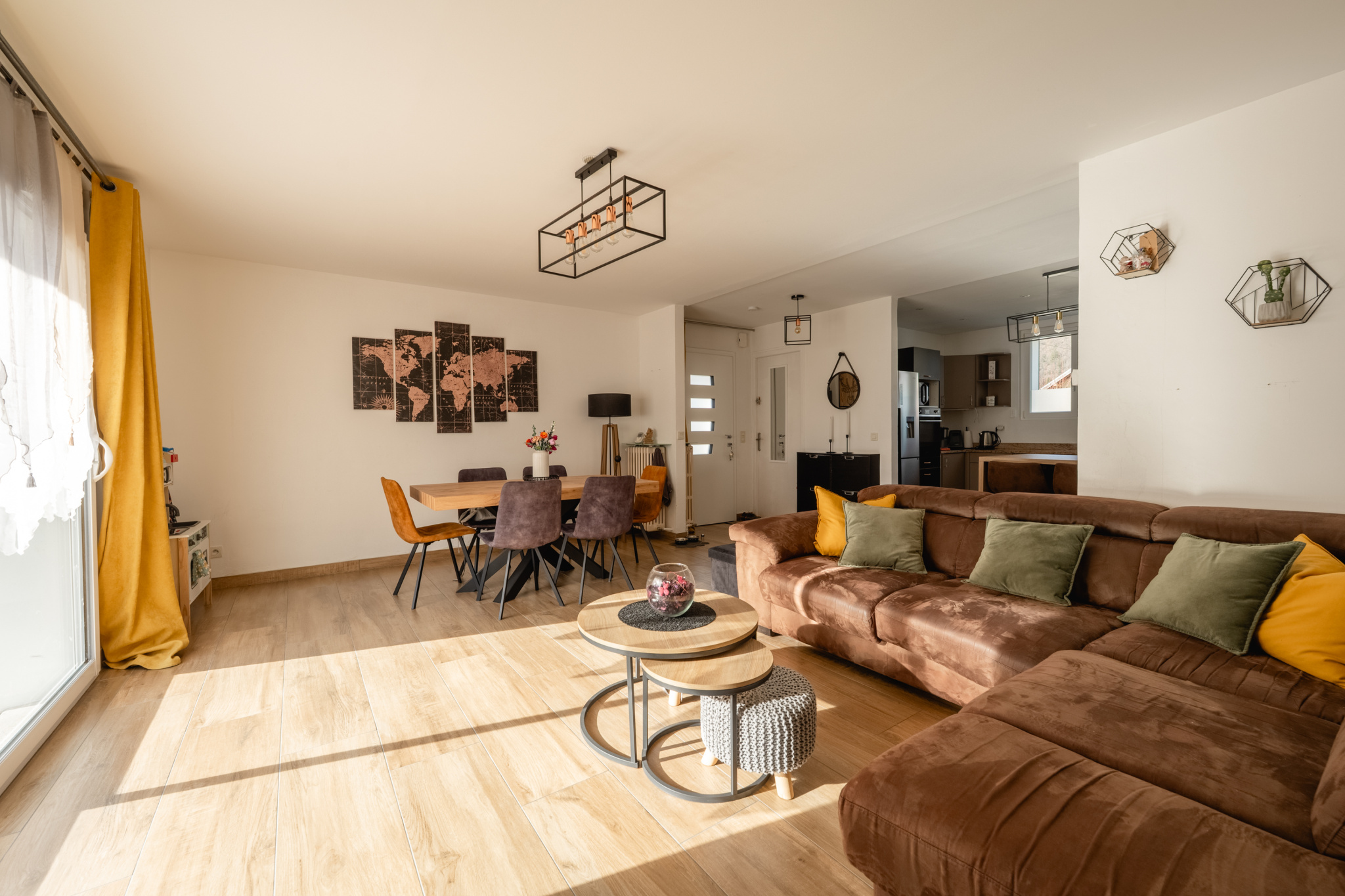 Maison / Villa de 119 m2 comprenant 5 pièces