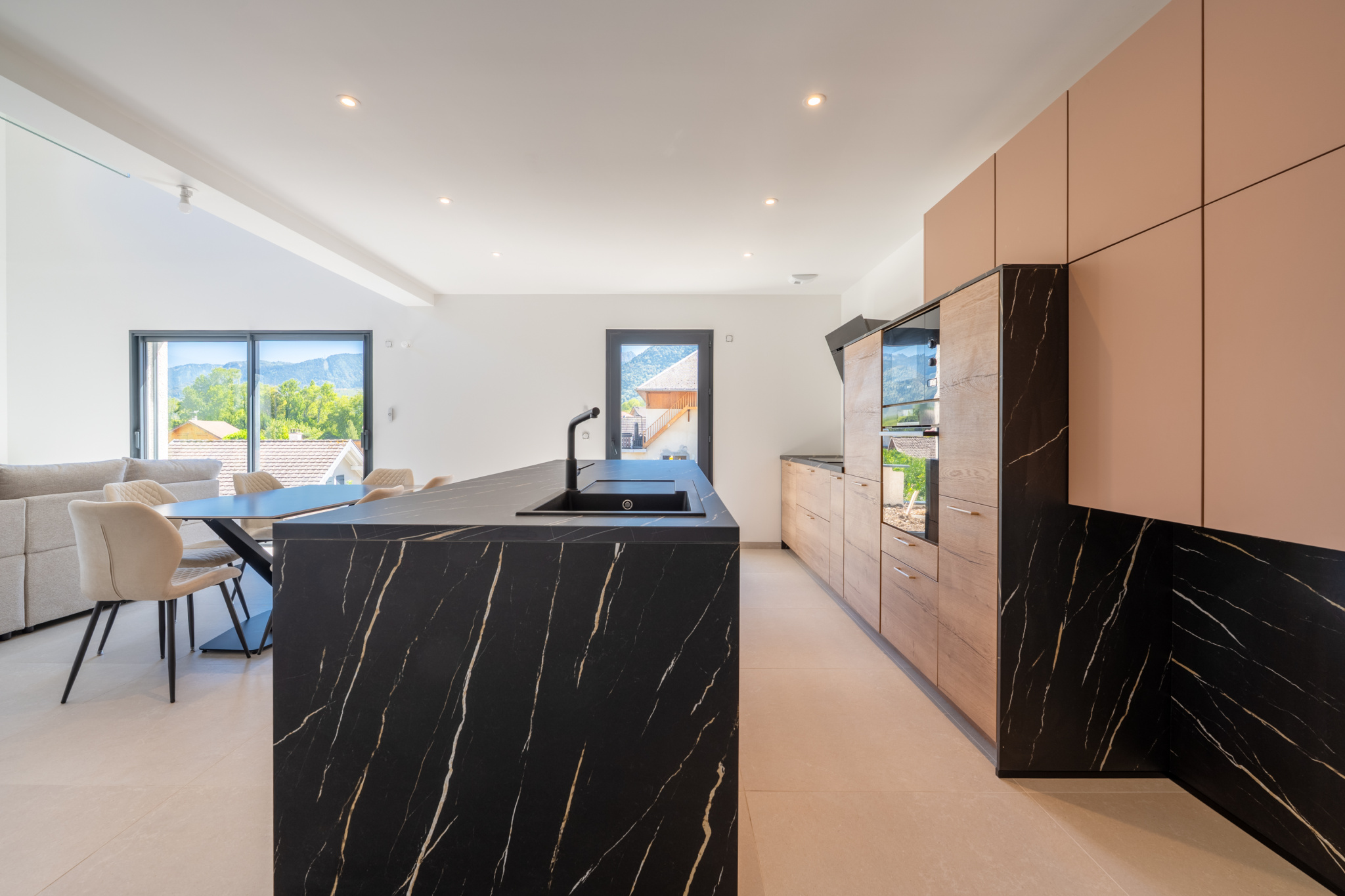Maison / Villa de 137 m2 comprenant 5 pièces