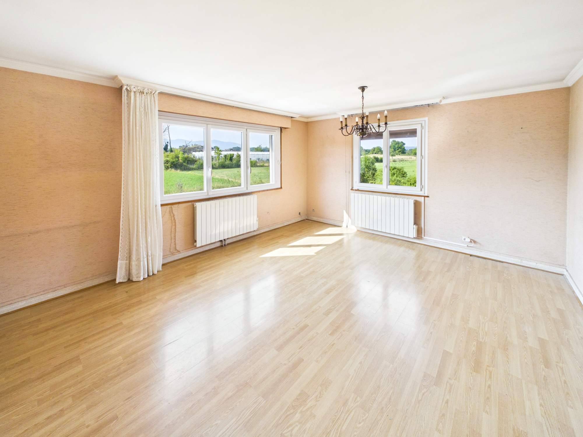 Maison / Villa de 259 m2 comprenant 12 pièces