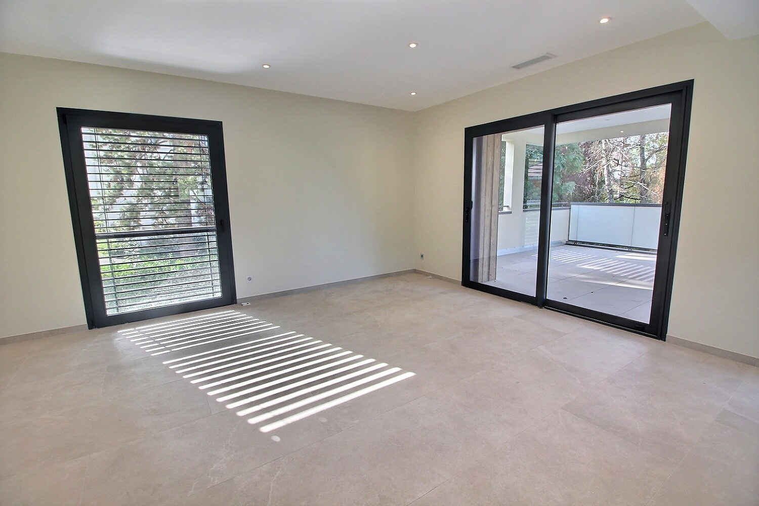 ANNECY-LE-VIEUX   T4 NEUF DE 108,70 M2 AVEC TERRASSE DE 41 M2 ET GARAGE