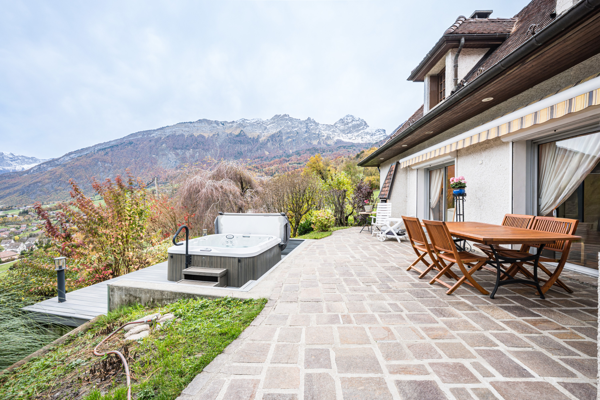 Maison / Villa disponible à la vente à Ugine
