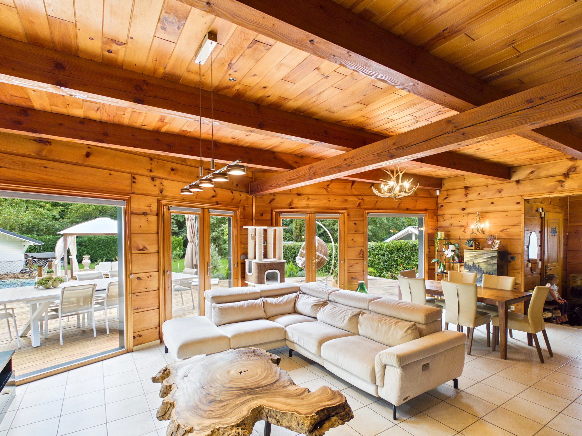 Achetez votre Maison / Villa dans la ville de Cranves Sales