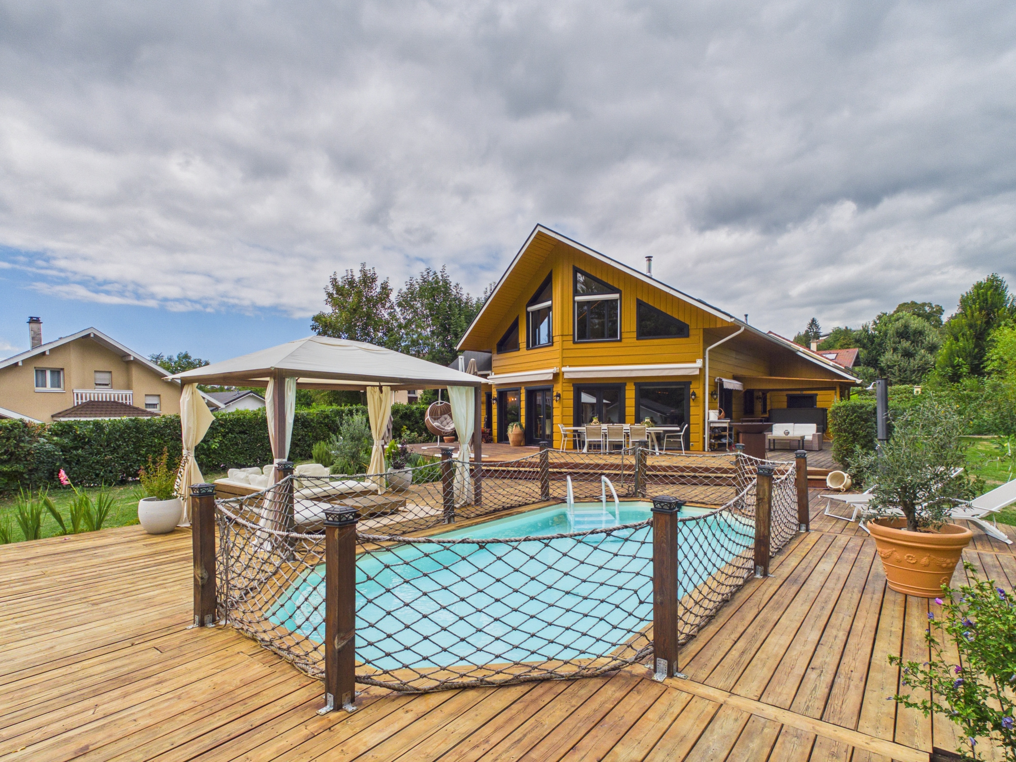 Vente de Maison / Villa à Cranves Sales au prix de 920000€