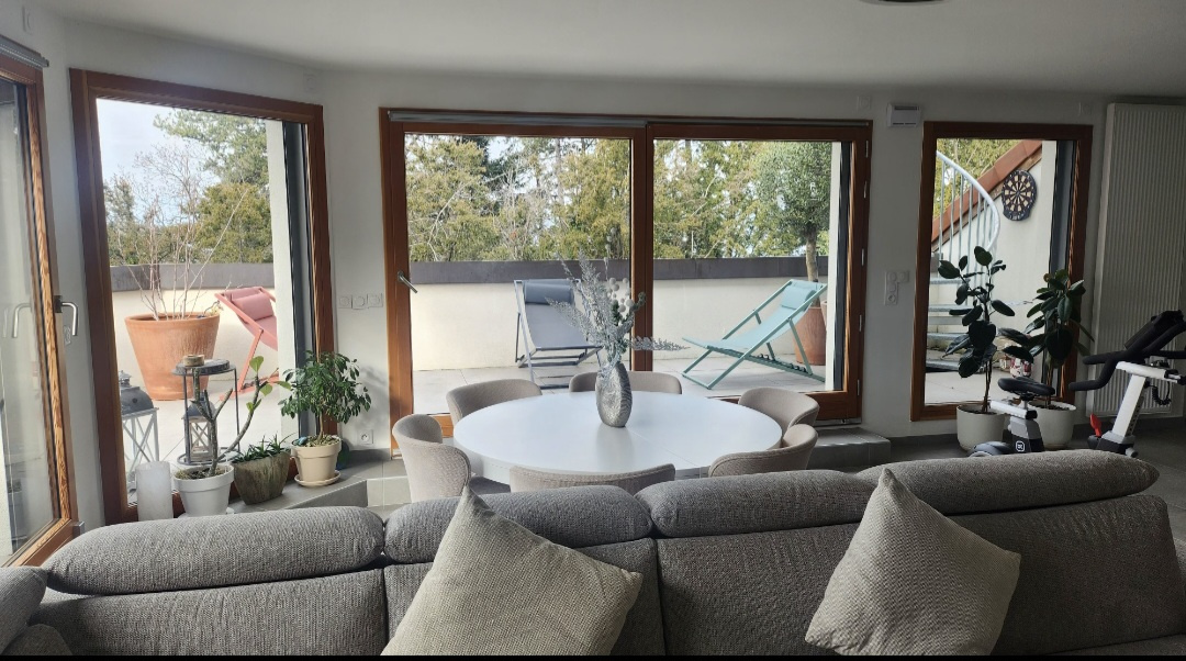 Appartement de 120 m2 comprenant 4 pièces